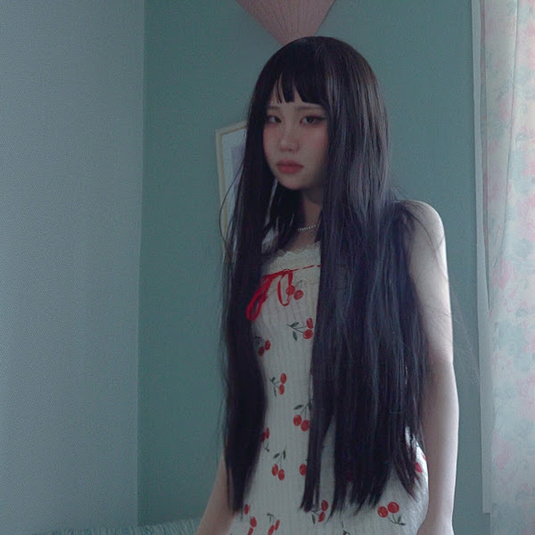 Switchin Sides by ROSESIA (2025) — K-pop Album | kpopping
