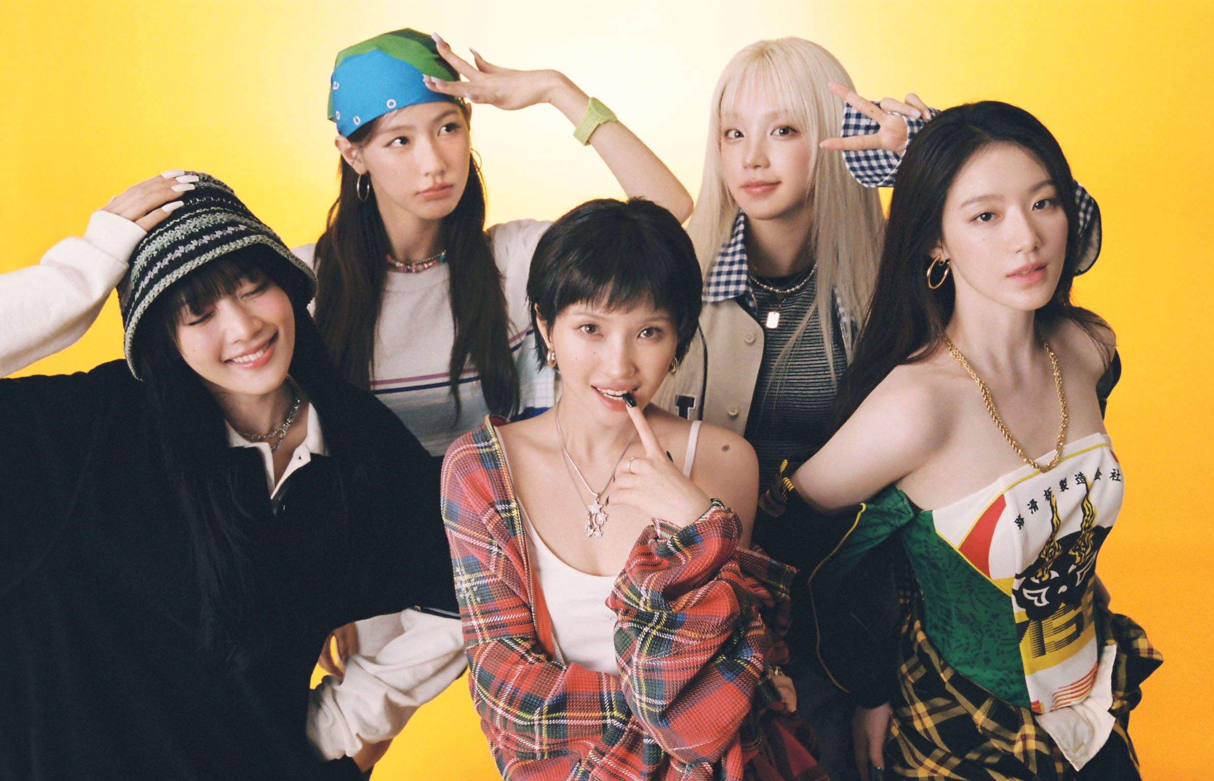 i-dle — 230520 (G)I-DLE 'Queencard' at Music Core HQ Photos | kpopping