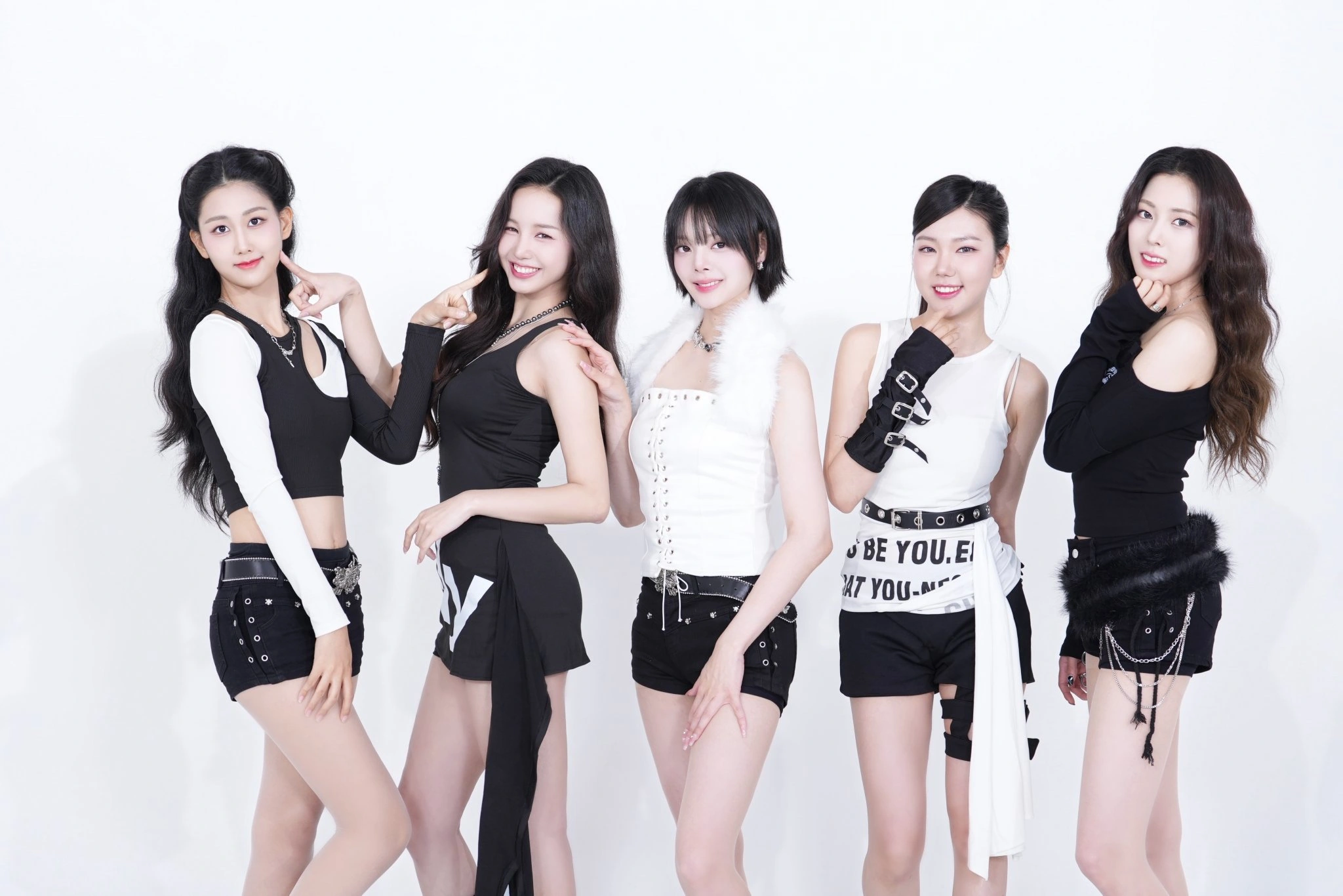 Saya (NAVILLERA) — K-pop Idol Profile | kpopping