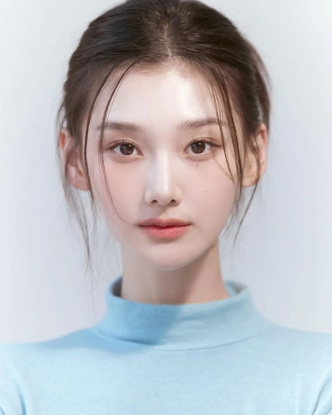 Ahra (FAVORITE) — K-pop Idol Profile | kpopping