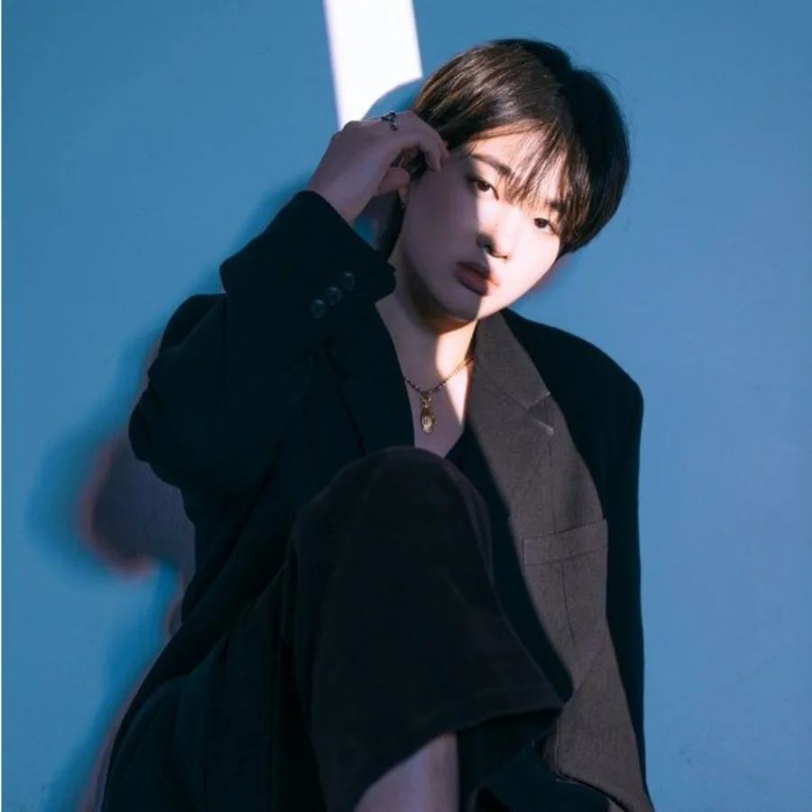 애셔 먼로 프로필