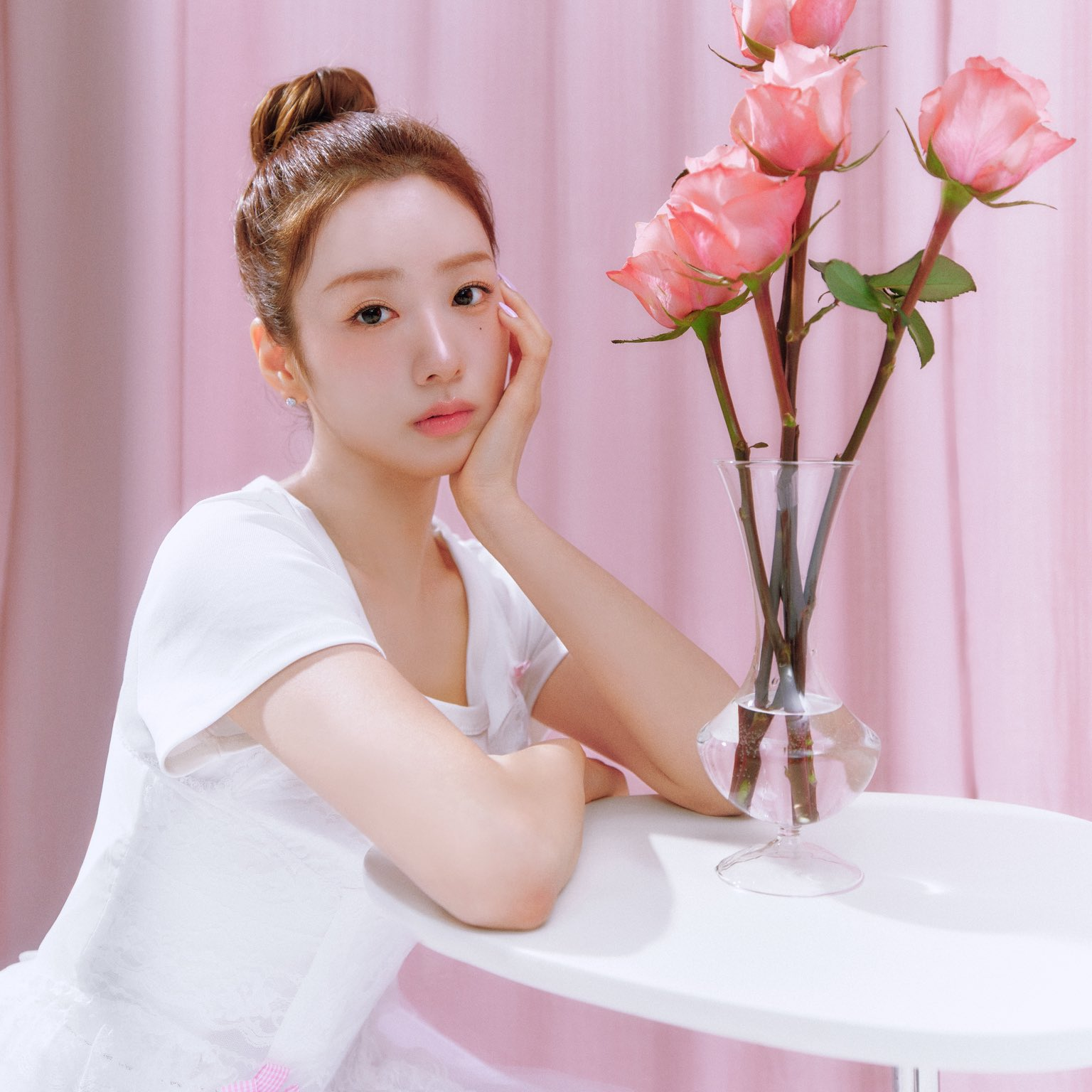 Bomi — 260111 Apink BOMI - 'Love Me More' - at Inkigayo HQ Photos