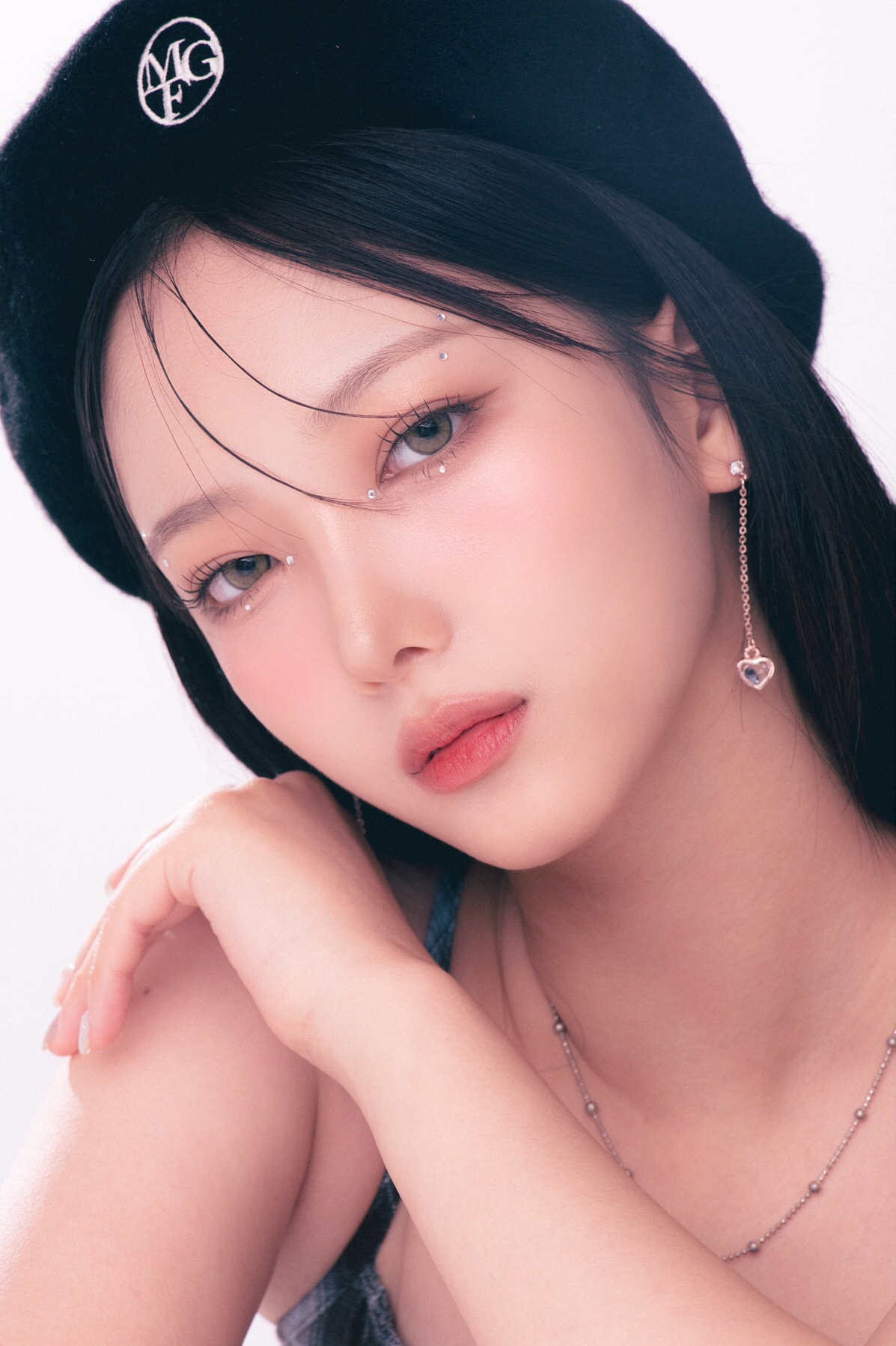 Dana (ViV) — K-pop Idol Profile | kpopping