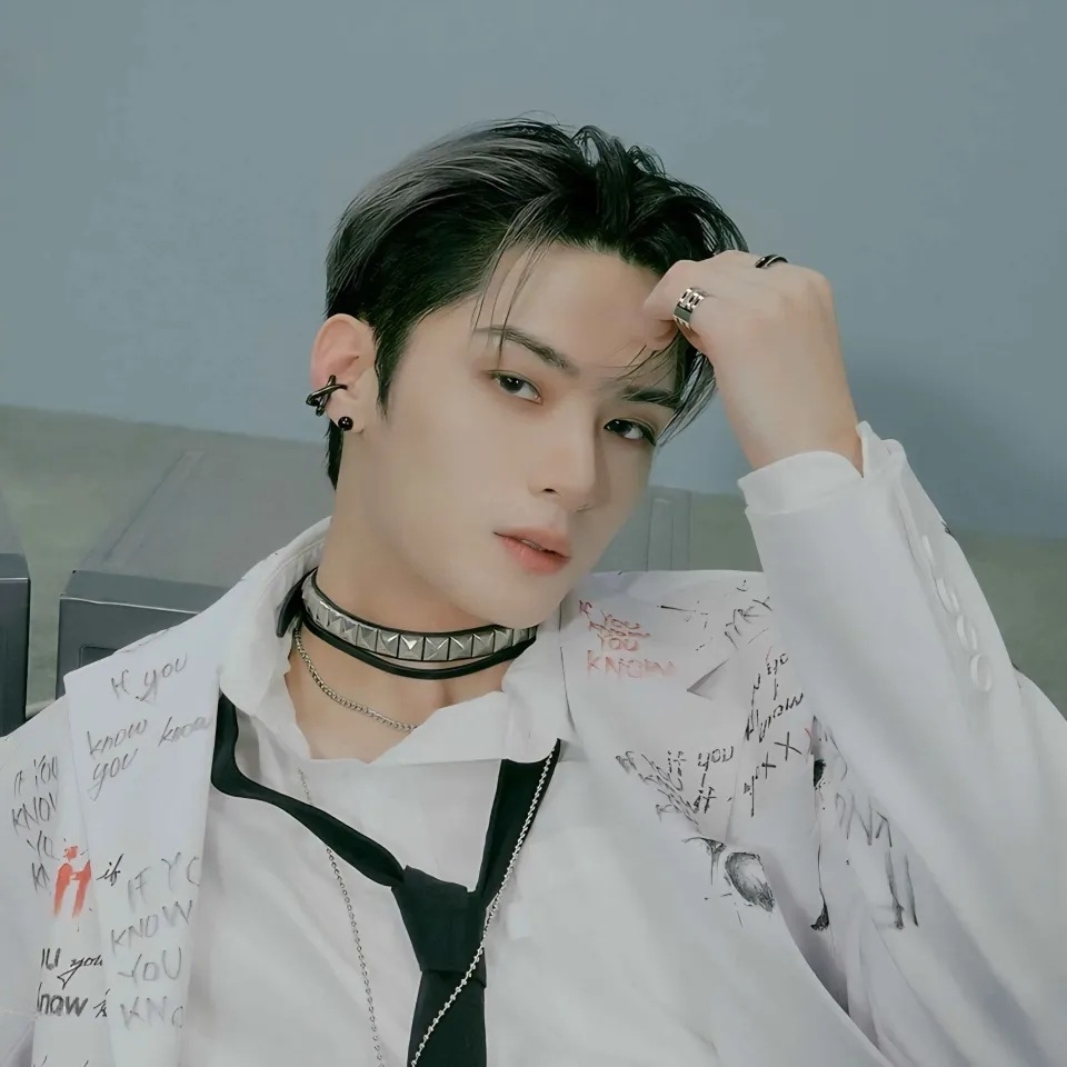 Rui (Seven O'Clock) — K-pop Idol Profile | kpopping