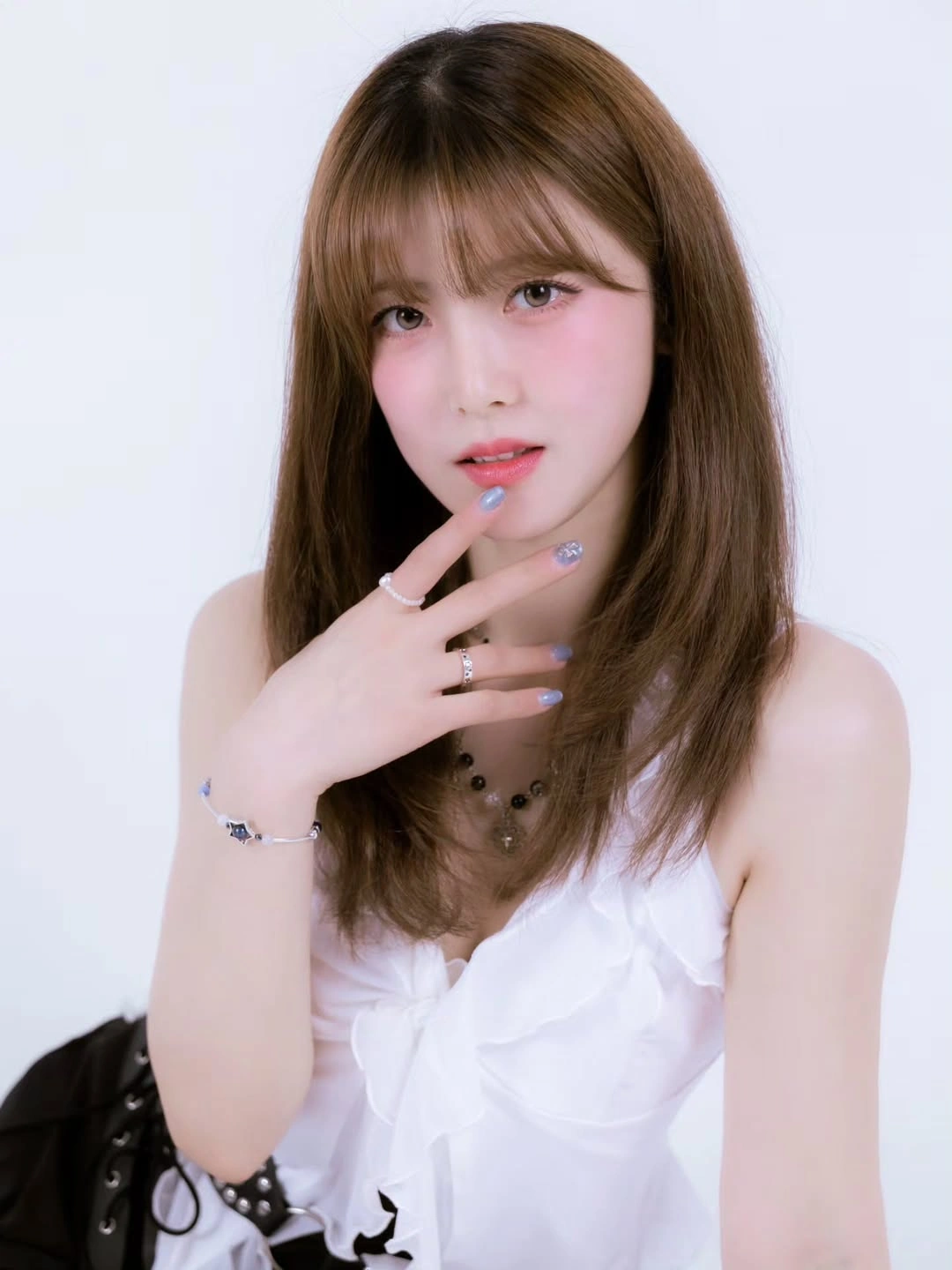 Hayu (ICU) — Profile, Age 27, Height, Birthday & Facts (2026) | kpopping