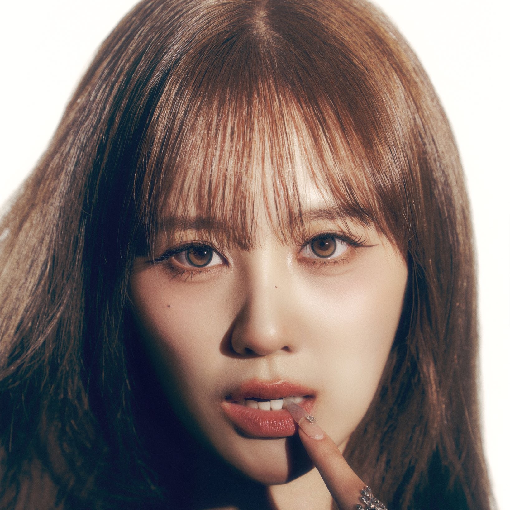 Hayun (PRIMROSE) profile, age, MBTI & facts | kpopping