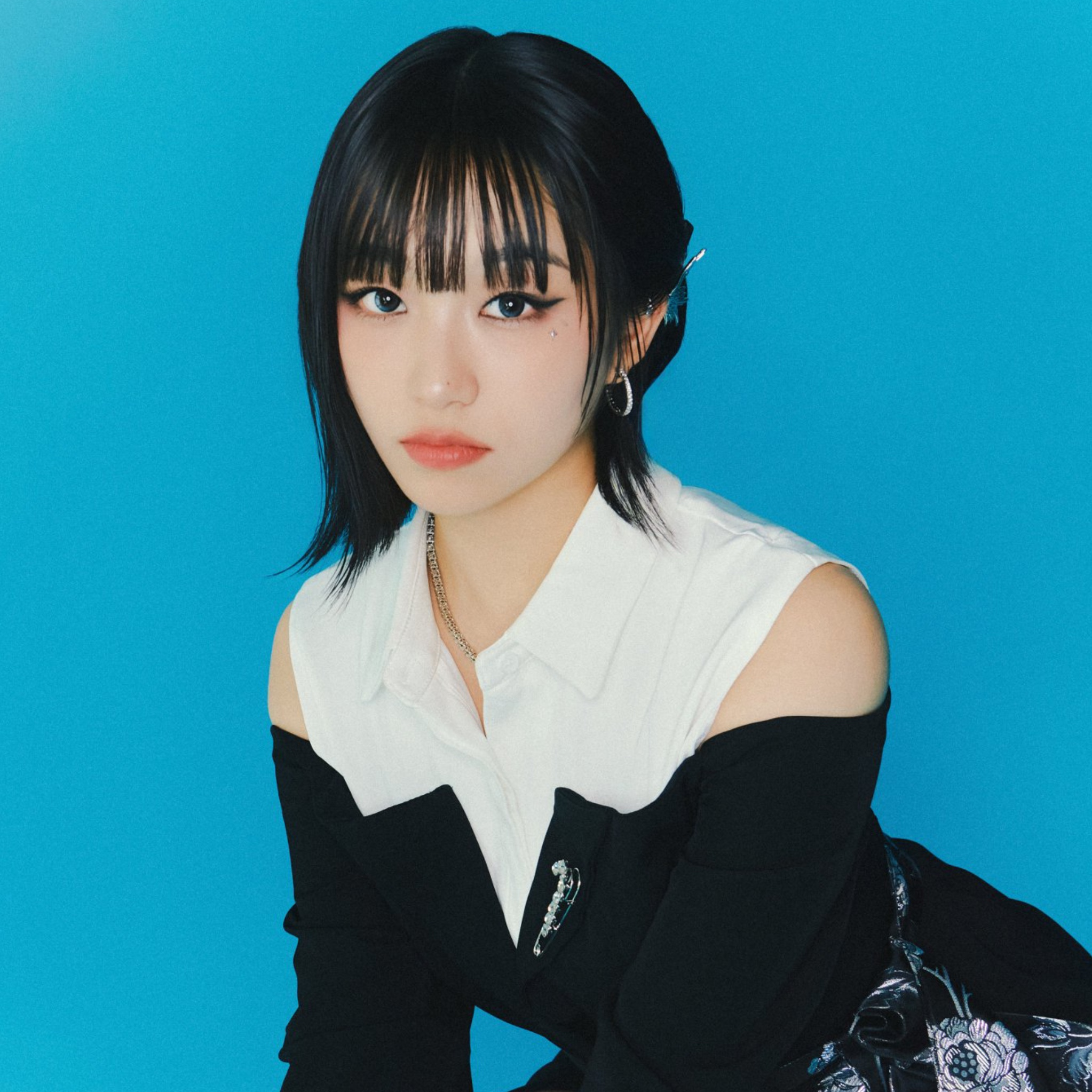 Hina — K-pop Idol Profile | kpopping