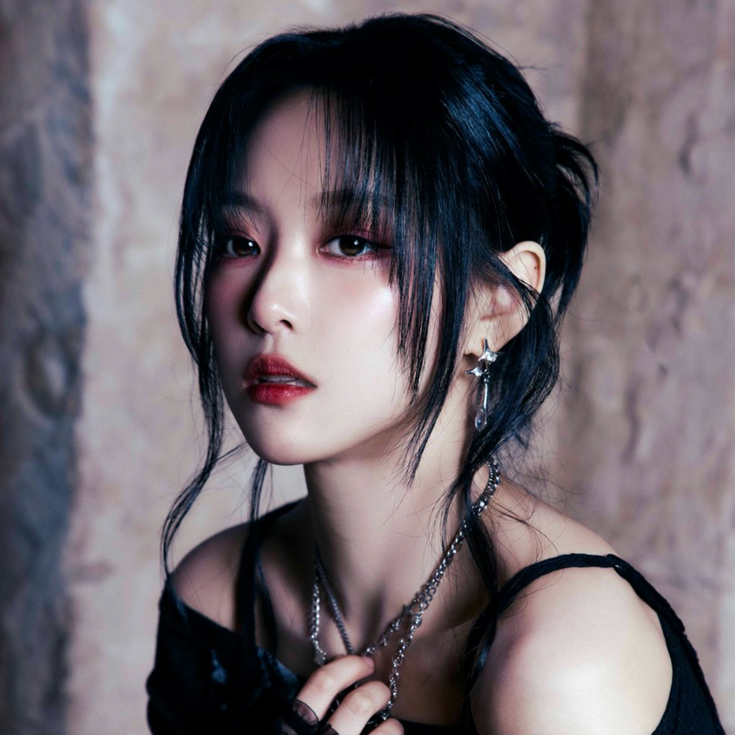 HyunJin (Loossemble) — K-pop Idol Profile | kpopping