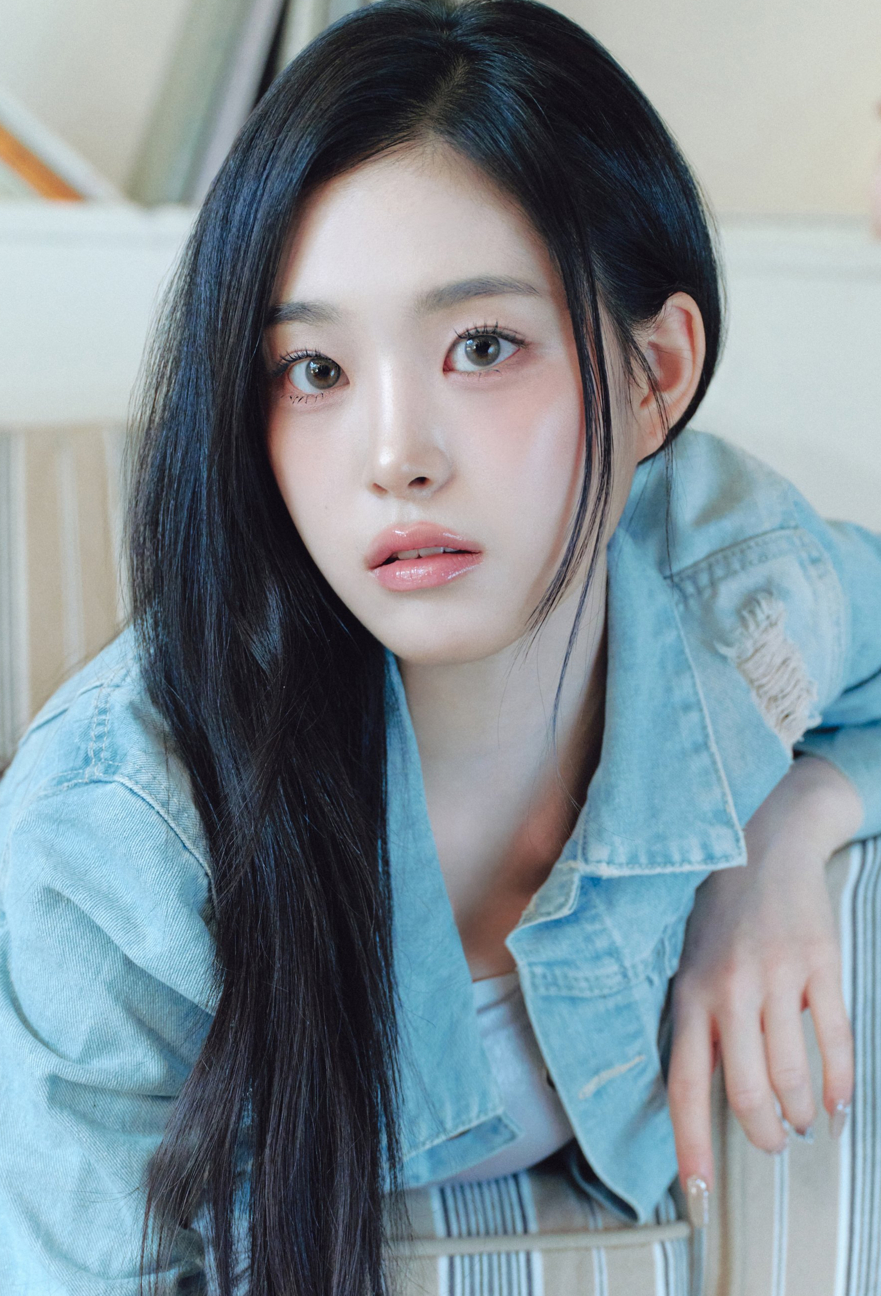 moon (문) — K-pop Group Profile | kpopping