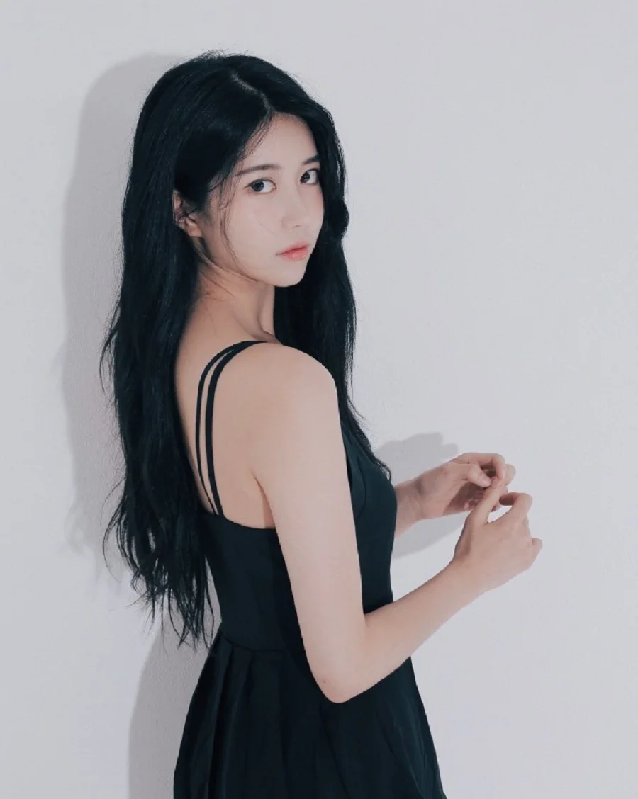 Lee Hayun (BB GIRLS) — Kpop Idol Profile | kpopping