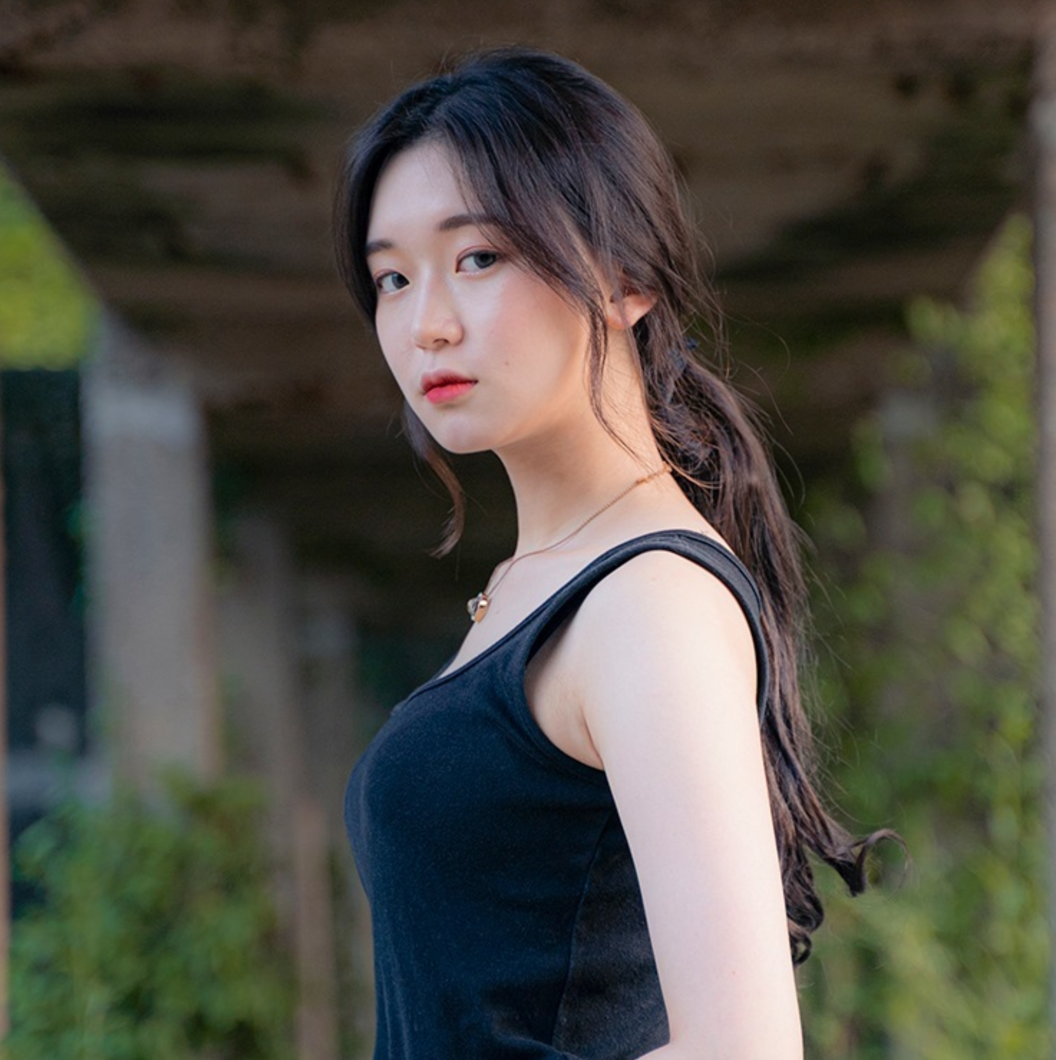 Lili — K-pop Idol Profile | kpopping