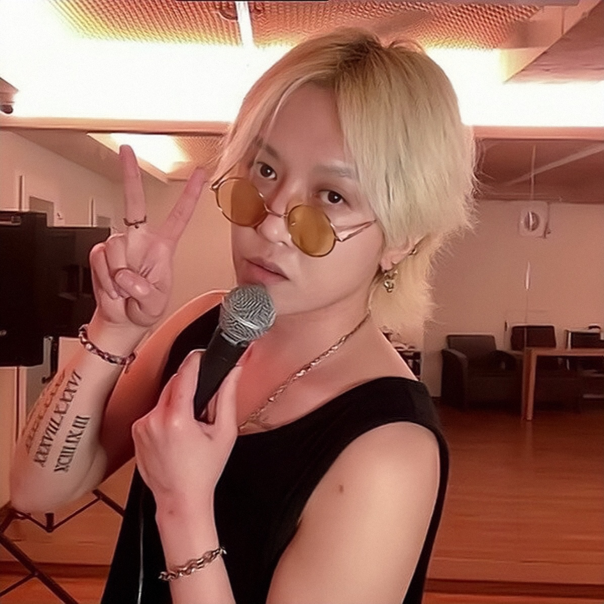 Mika (Xing) — K-pop Idol Profile | kpopping