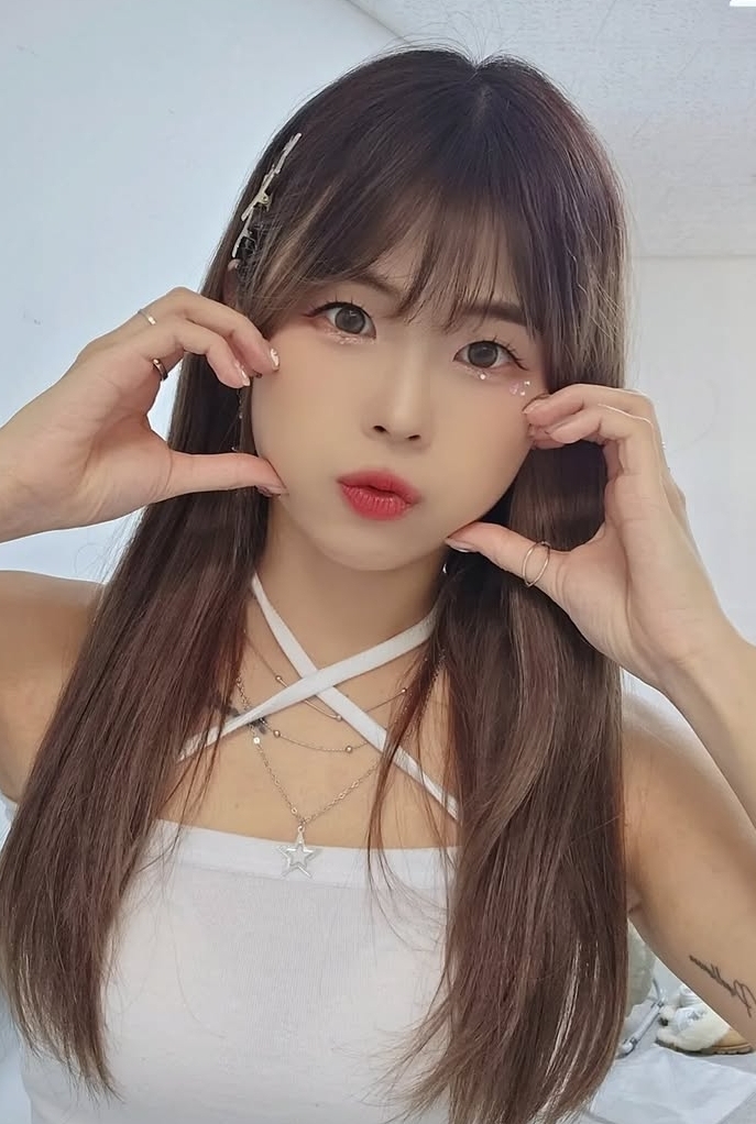 アイドル min Mini (A-FEEL) — Kpop Idol Profile | kpopping