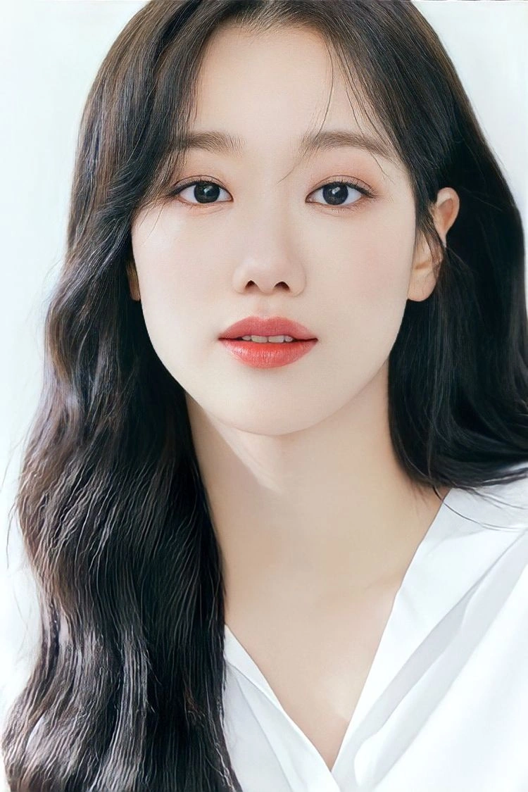 Naeun (APRIL) — K-pop Idol Profile | kpopping