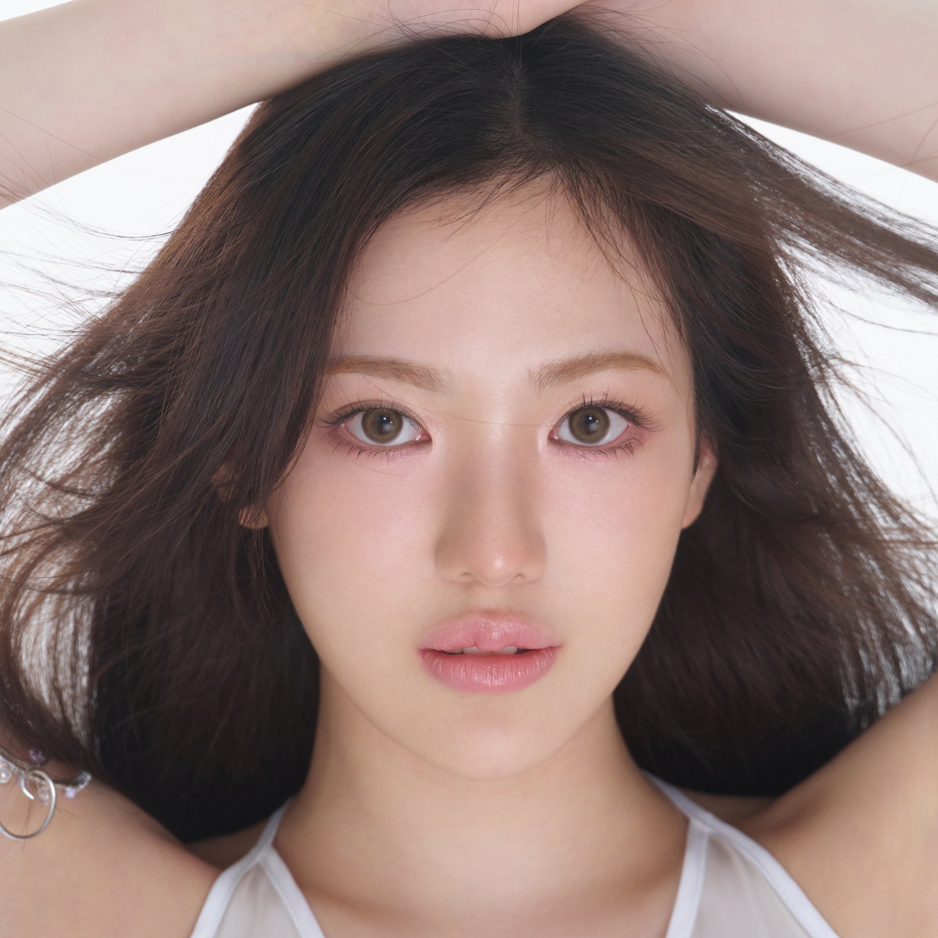 Sui (KiiiKiii) — K-pop Idol Profile | kpopping
