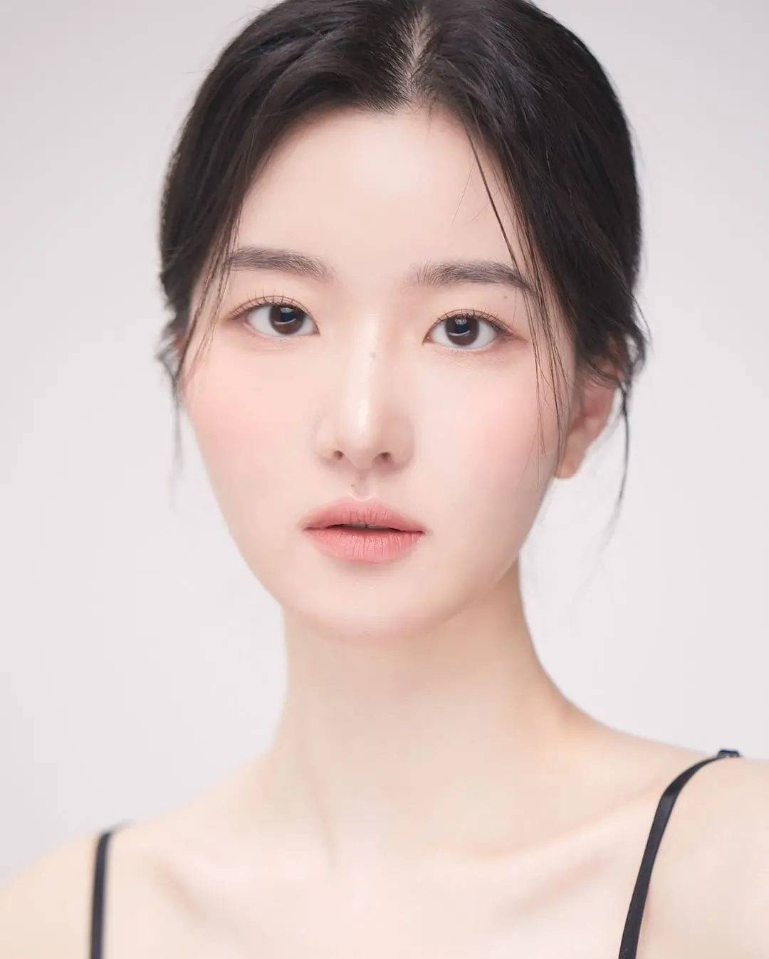 Suzy] 2019 Season Greetings Fall Scans | kpopping