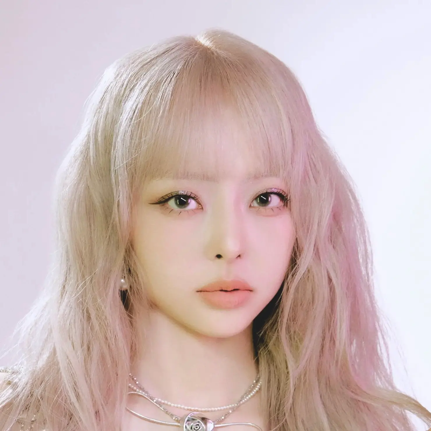 LOONA loossemble Vivi ビビ 비비 ソロアルバム 新品未開封 LOONA [LOOSSEMBLE] Vivi Autographed Signed Ever Music Album | eBay