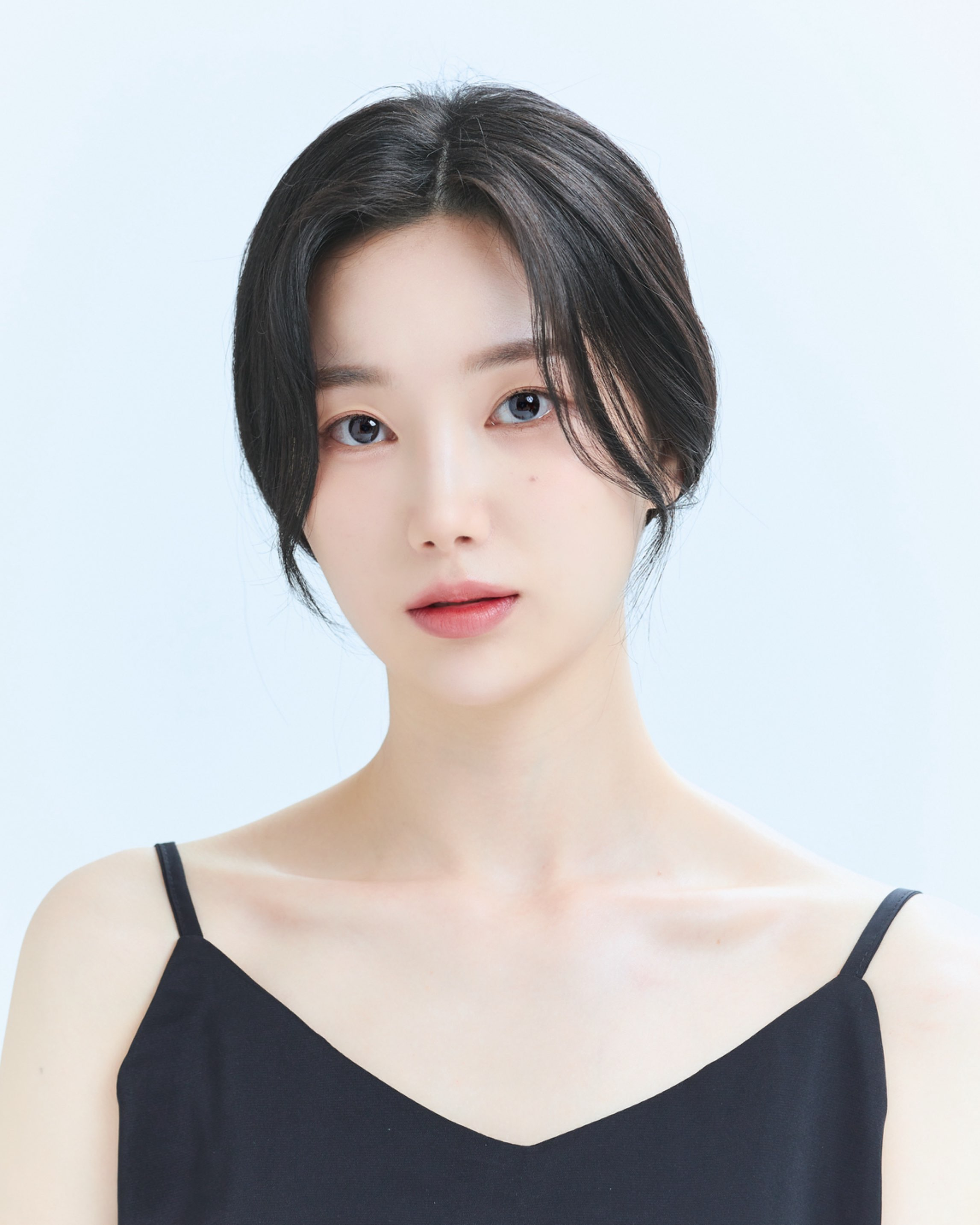 Yeori (ARIAZ) — K-pop Idol Profile | kpopping