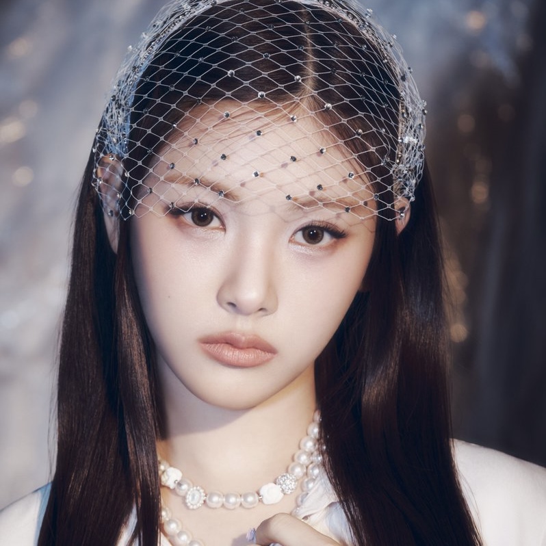 Yihyun — 250623 Baby DONT Cry 'Yihyun' - 'F Girl' Album Debut