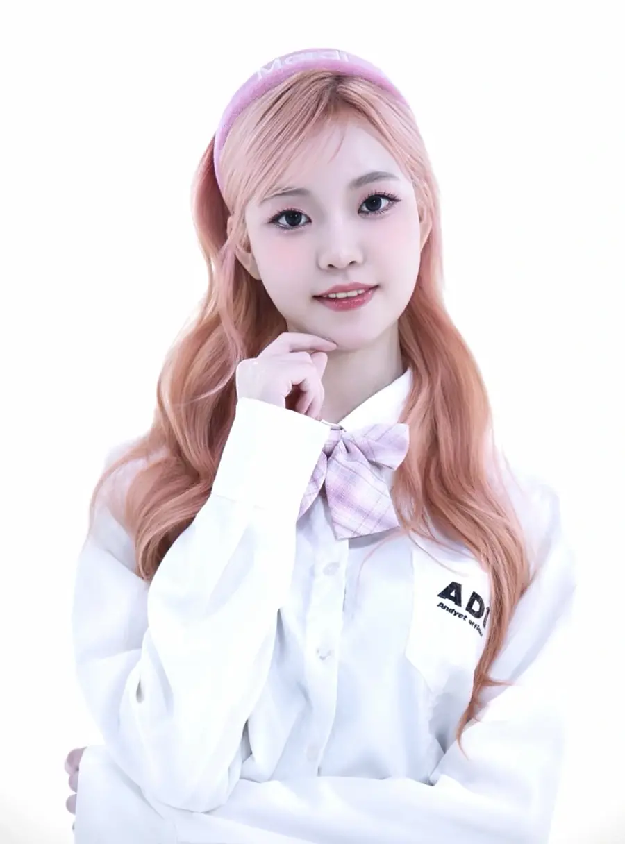 Yona (I-CODE) — K-pop Idol Profile | kpopping