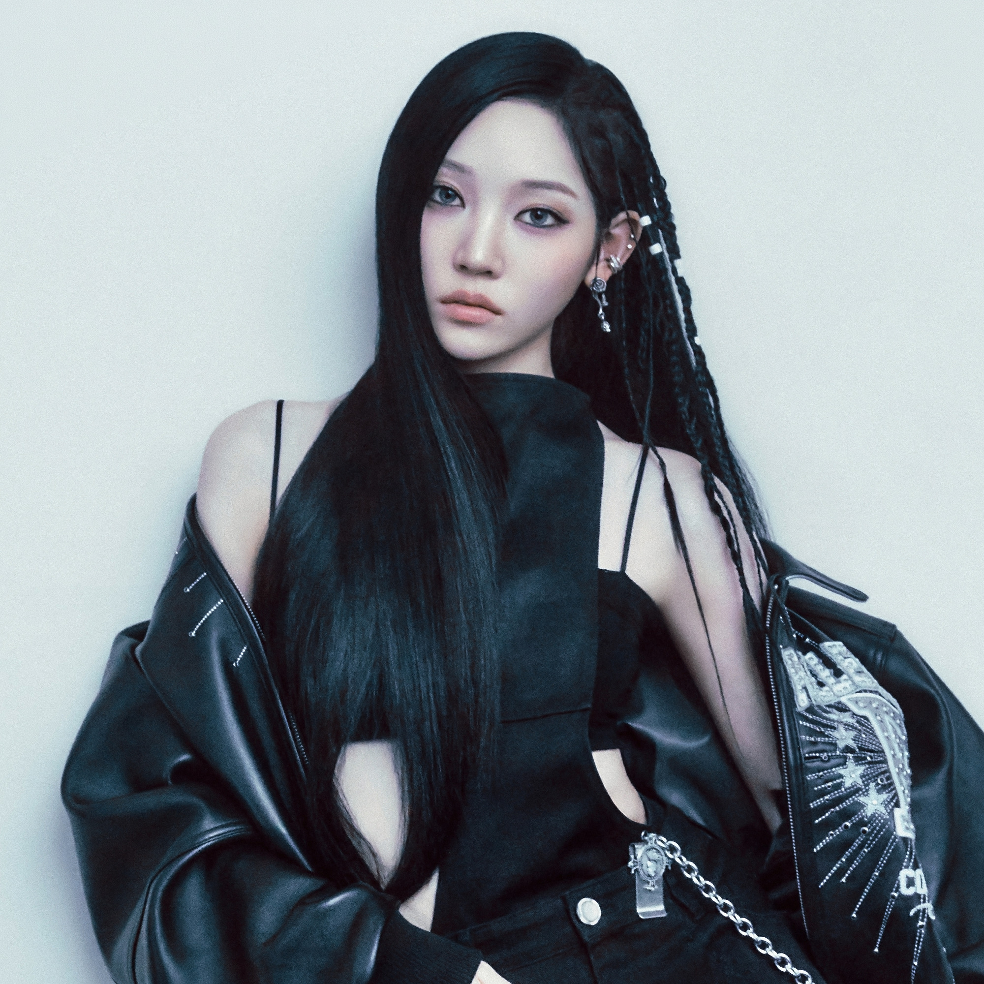 Yuri (DIVA-X) profile, age, MBTI & facts | kpopping