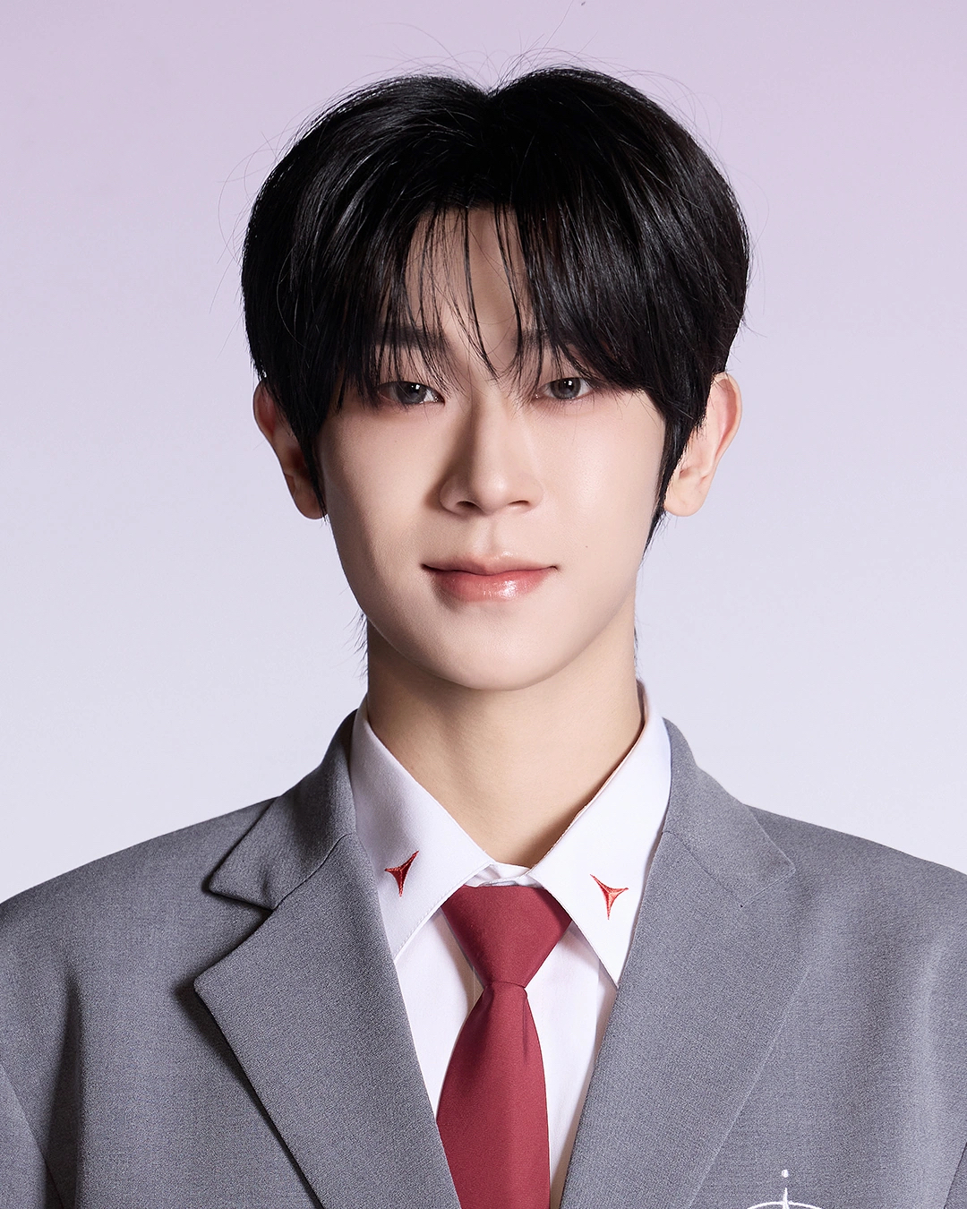 Yuan Wei — Profile, Age 27, Height, Birthday & Facts (2026) | kpopping
