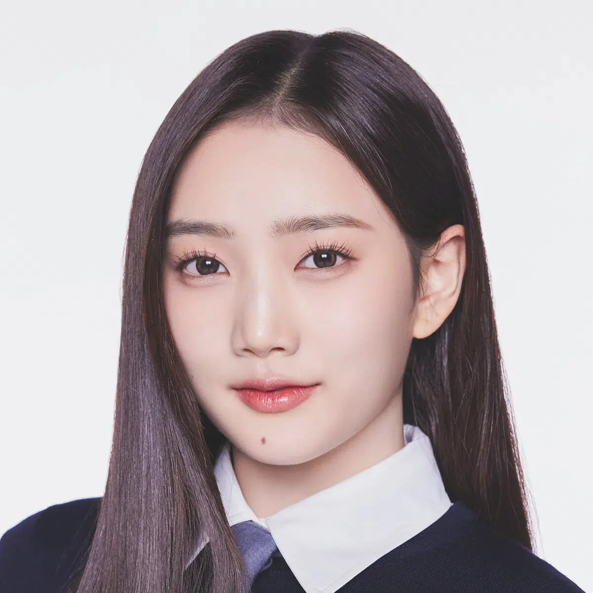 Yui — Profile, Age 18, Height, Birthday & Facts (2026) | kpopping