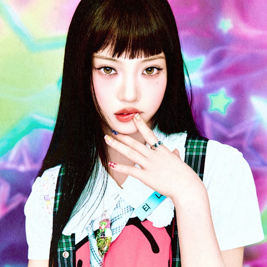 Tina — 260428 Tina at UNCHILD Pop-Up HQ Photos | kpopping