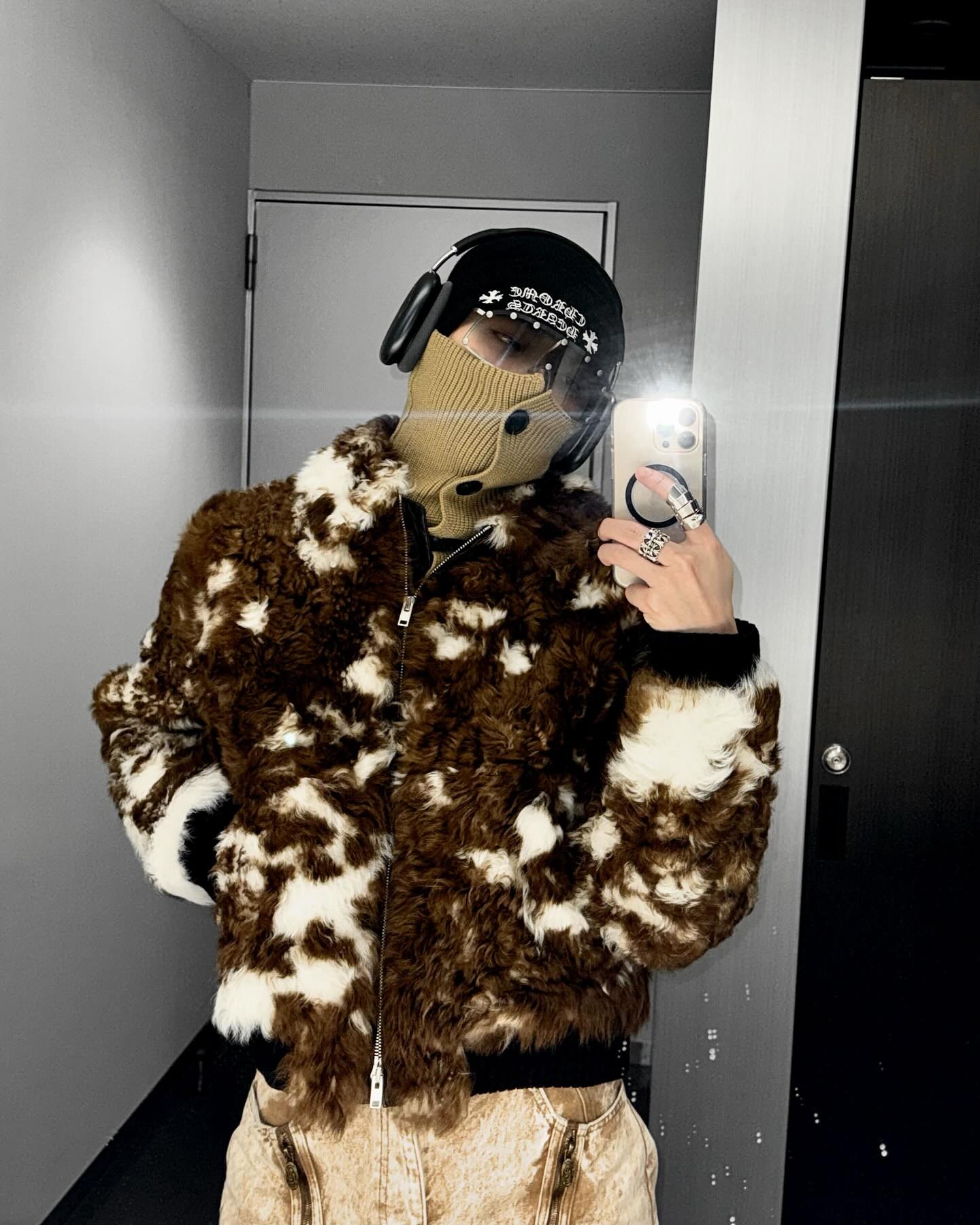 Nicholas — 221029 &TEAM Twitter Update - Nicholas HQ Photos | kpopping