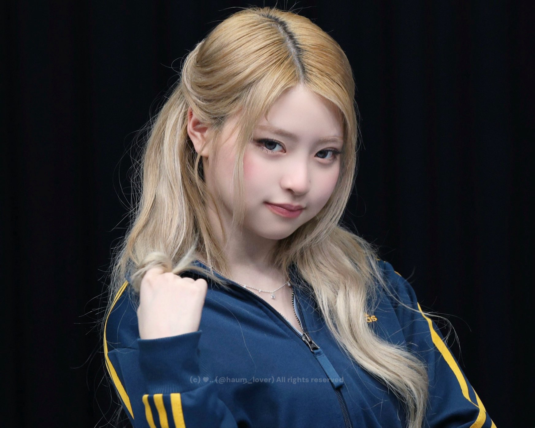 260227 Haum at WithMuu Fansign Event — HQ K-pop Photos | kpopping