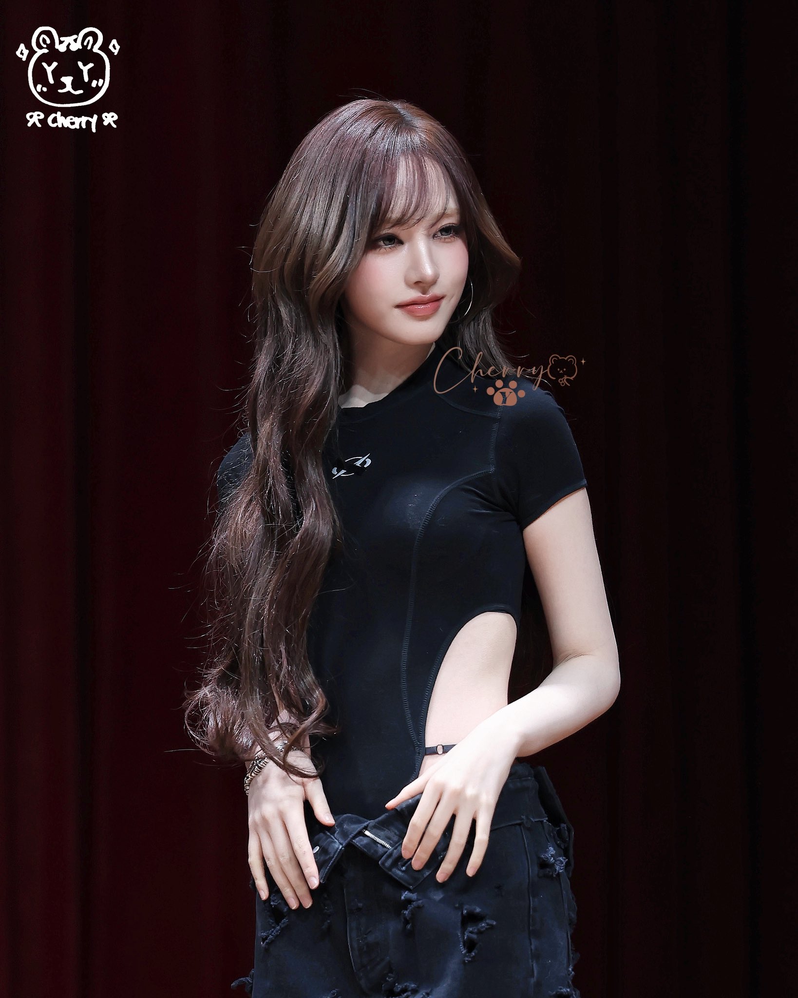 Liz — 260308 Liz at NY Music Fansign Event HQ Photos | kpopping