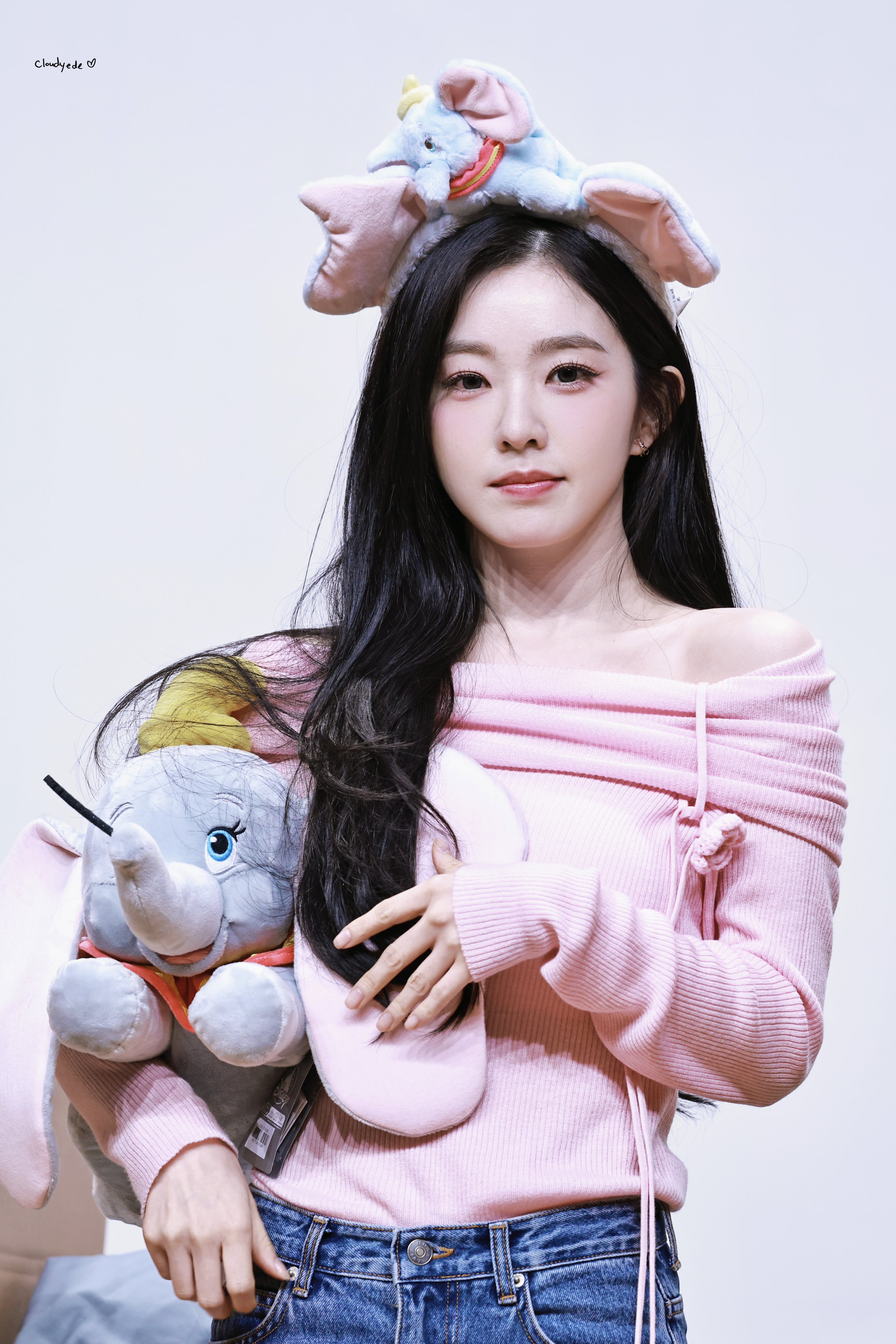 Irene — 260403 Irene at Apple Music Fansign Event HQ Photos | kpopping