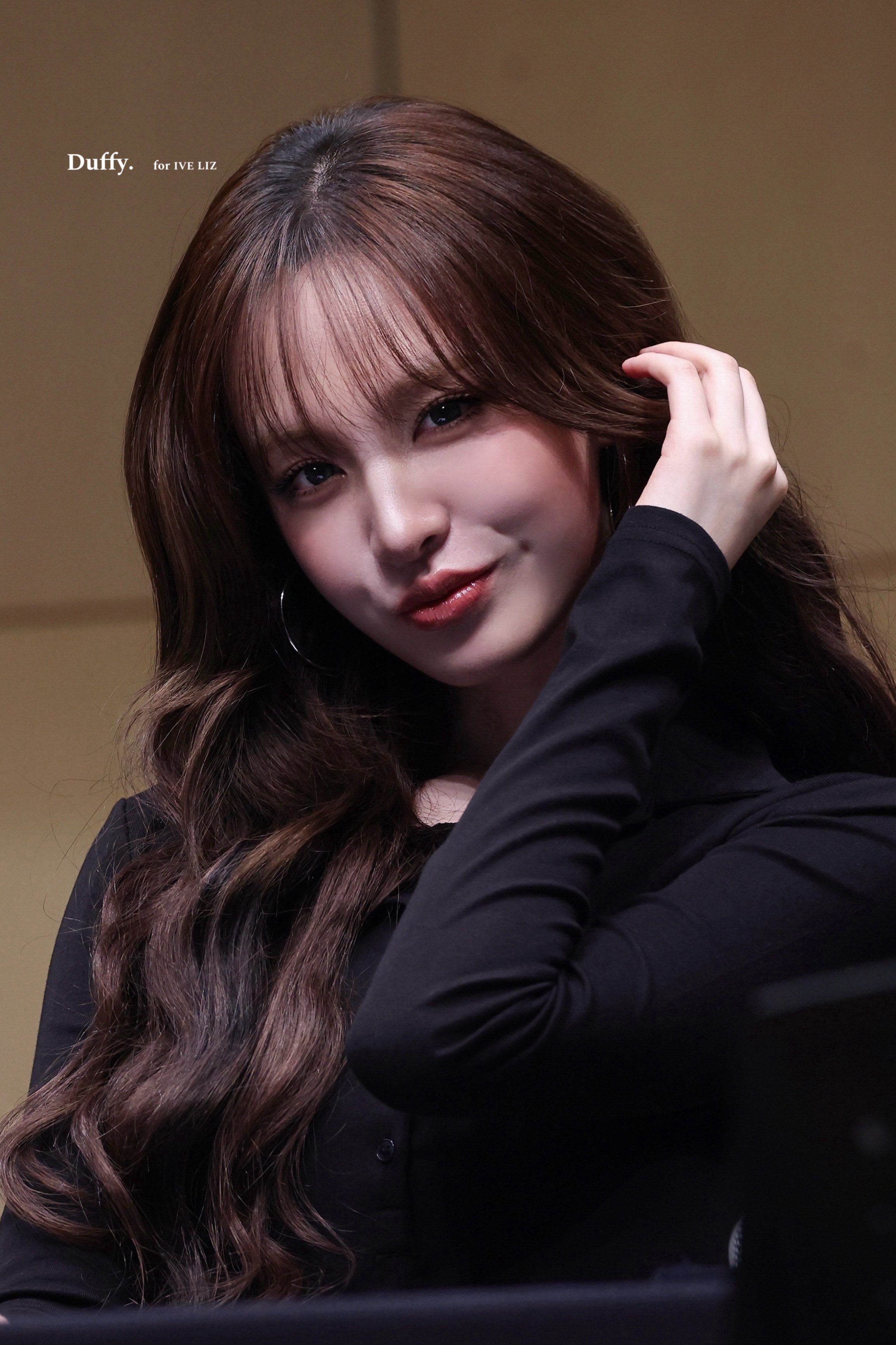 Liz — 260314 Liz at BEATROAD Fansign Event HQ Photos | kpopping