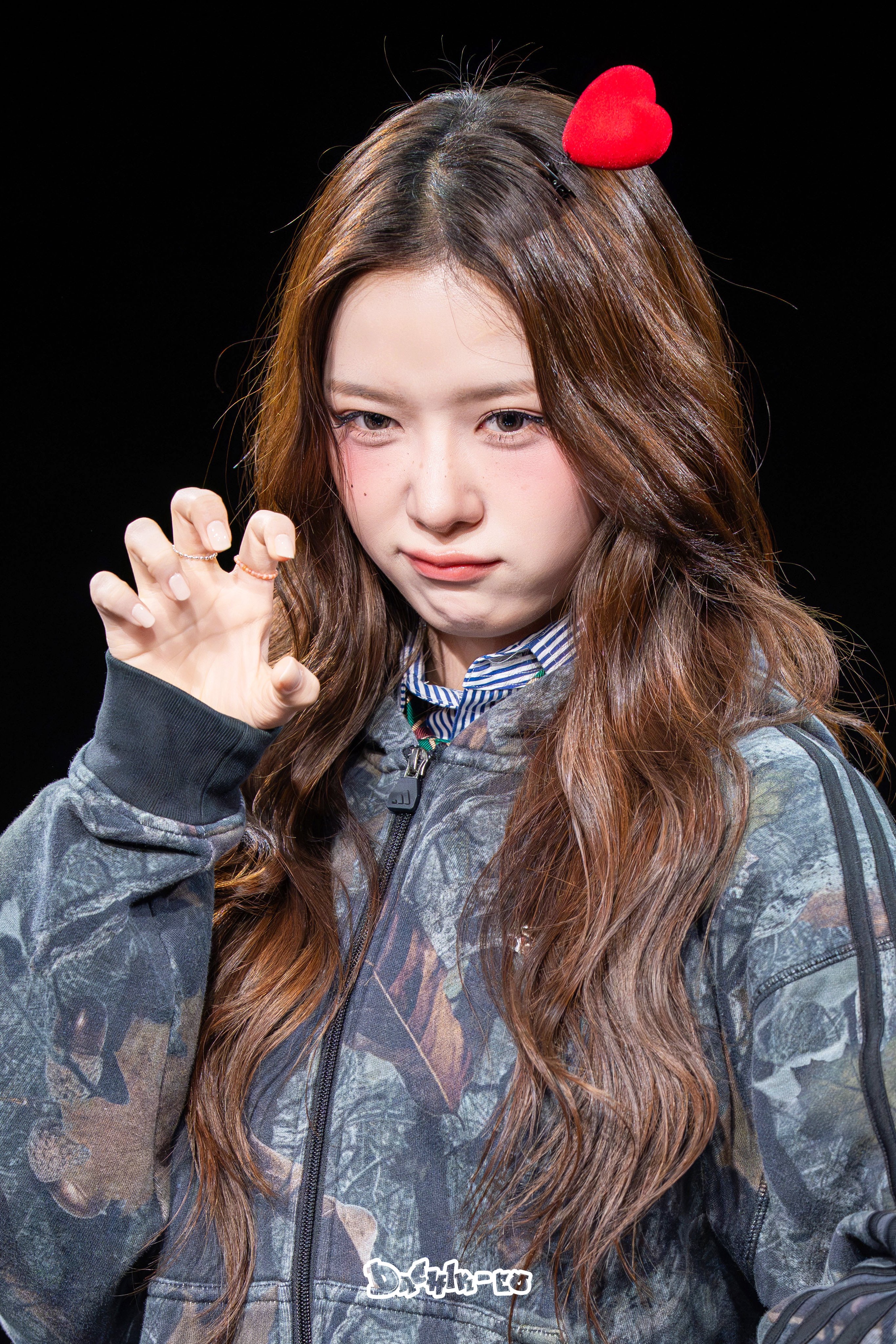 Kumi — 260430 Kumi at 2026 Brand Customer Loyalty Awards HQ Photos