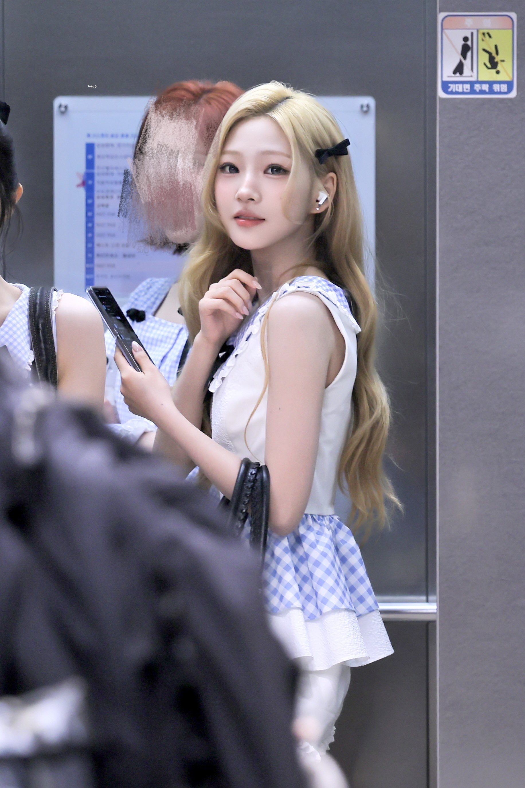 Stella — 260415 Stella at “Chuka Chuka Chu Variety Show Season 2