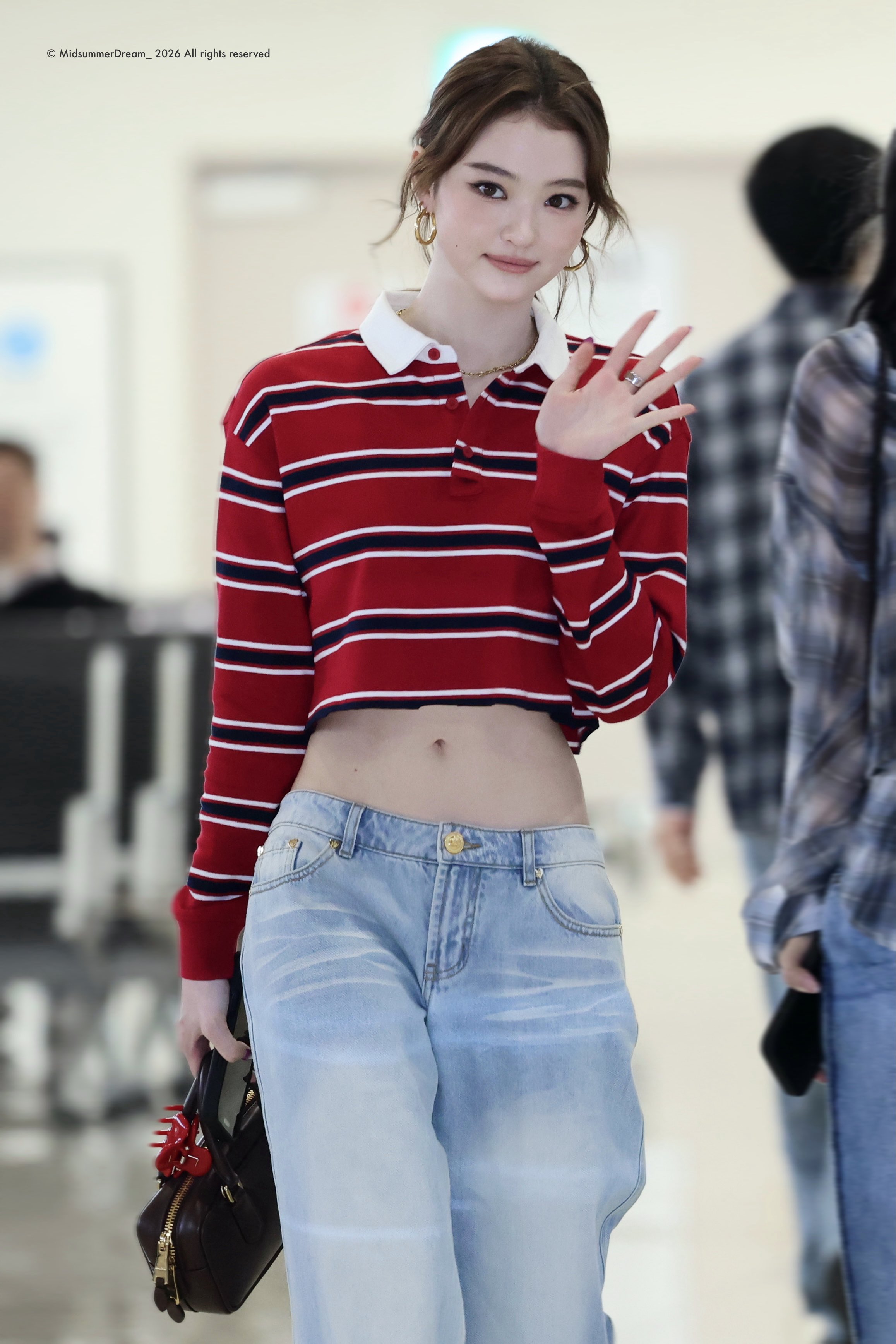 Ella — 211201 THEBLACKLABEL SNS Update - HAPPY BIRTHDAY Ella Gross