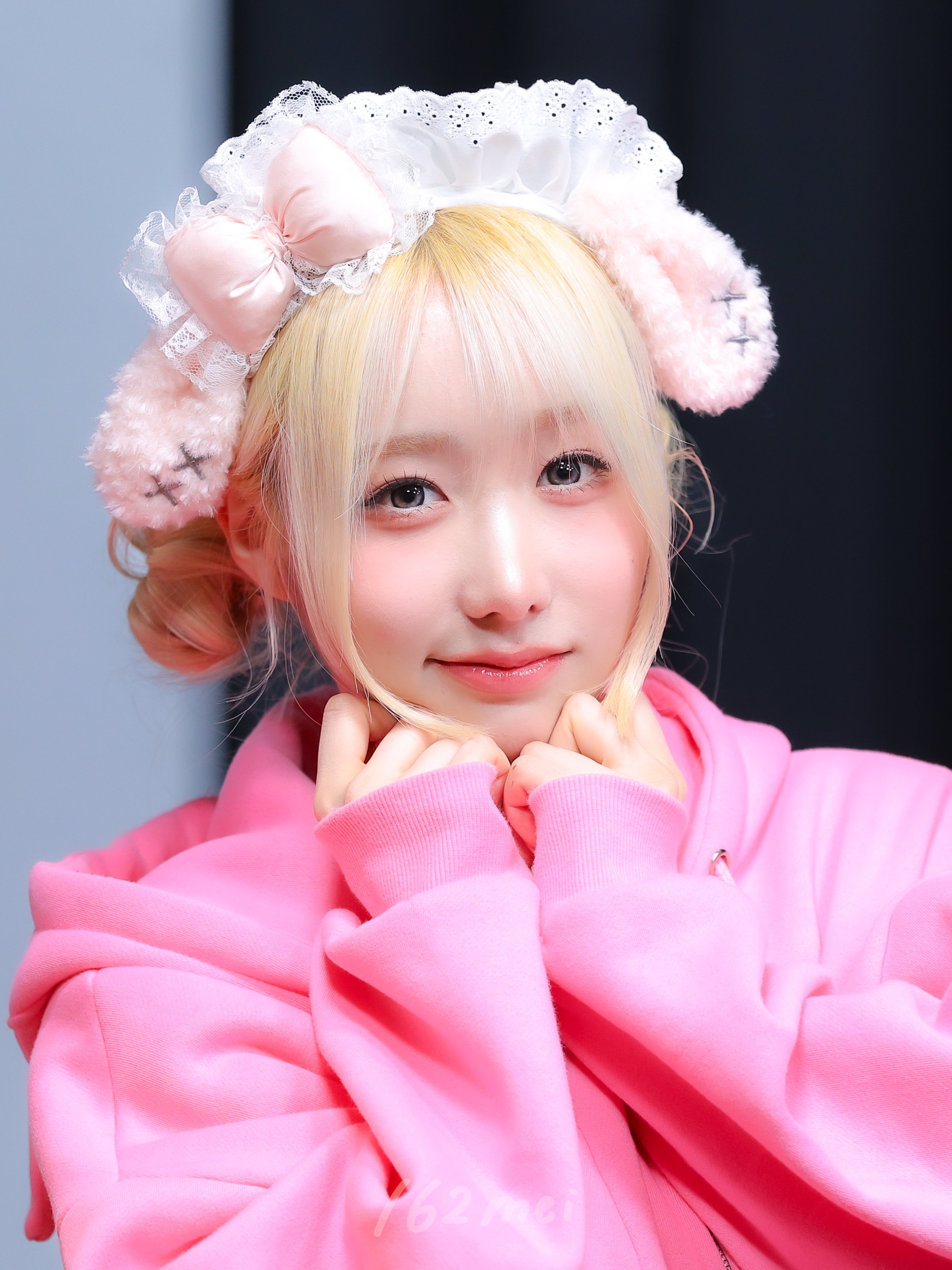 Mei — 260417 Mei at STARLIKE Fansign HQ Photos | kpopping
