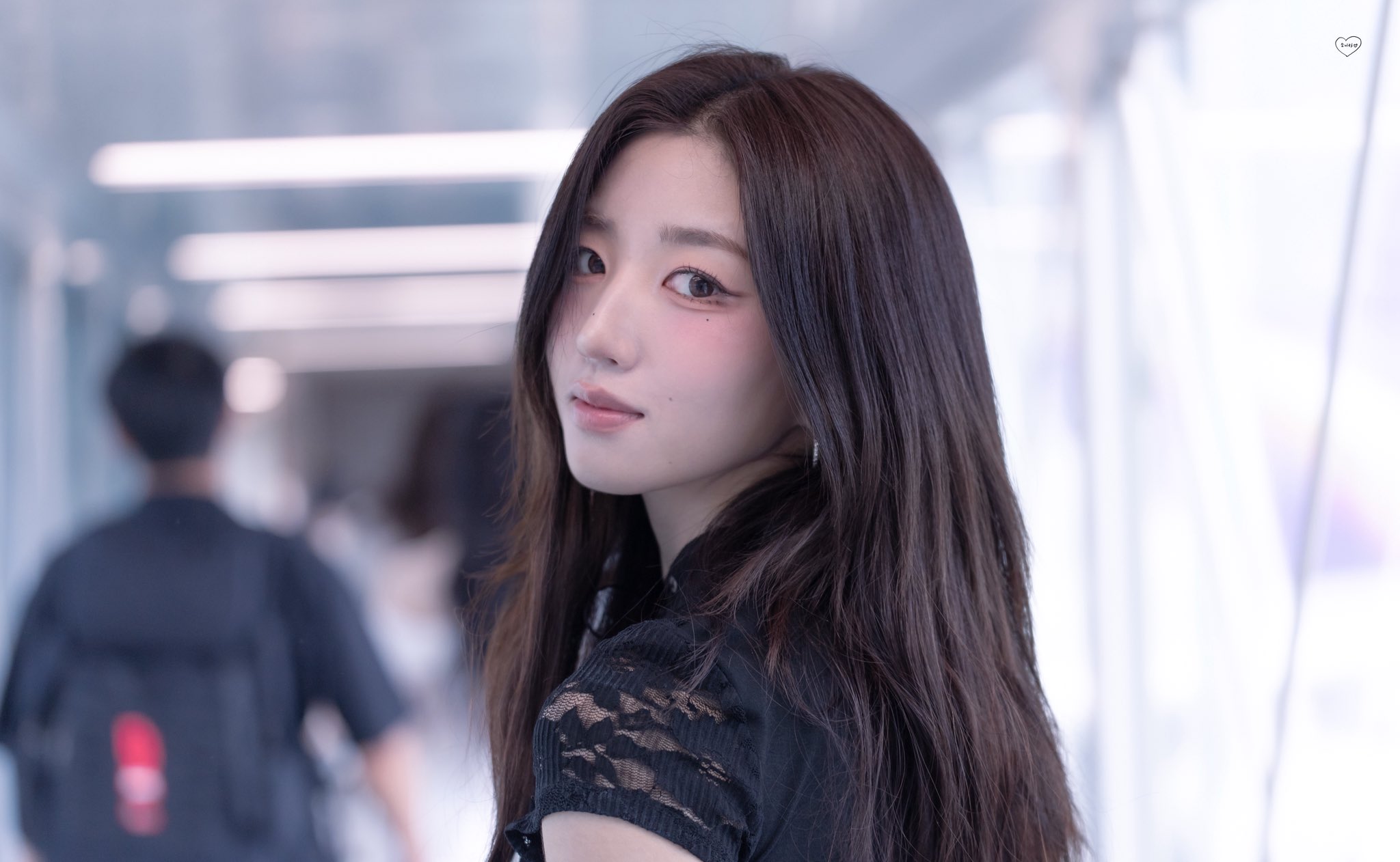 SoHyun — 260419 SoHyun at ICN Airport HQ Photos | kpopping