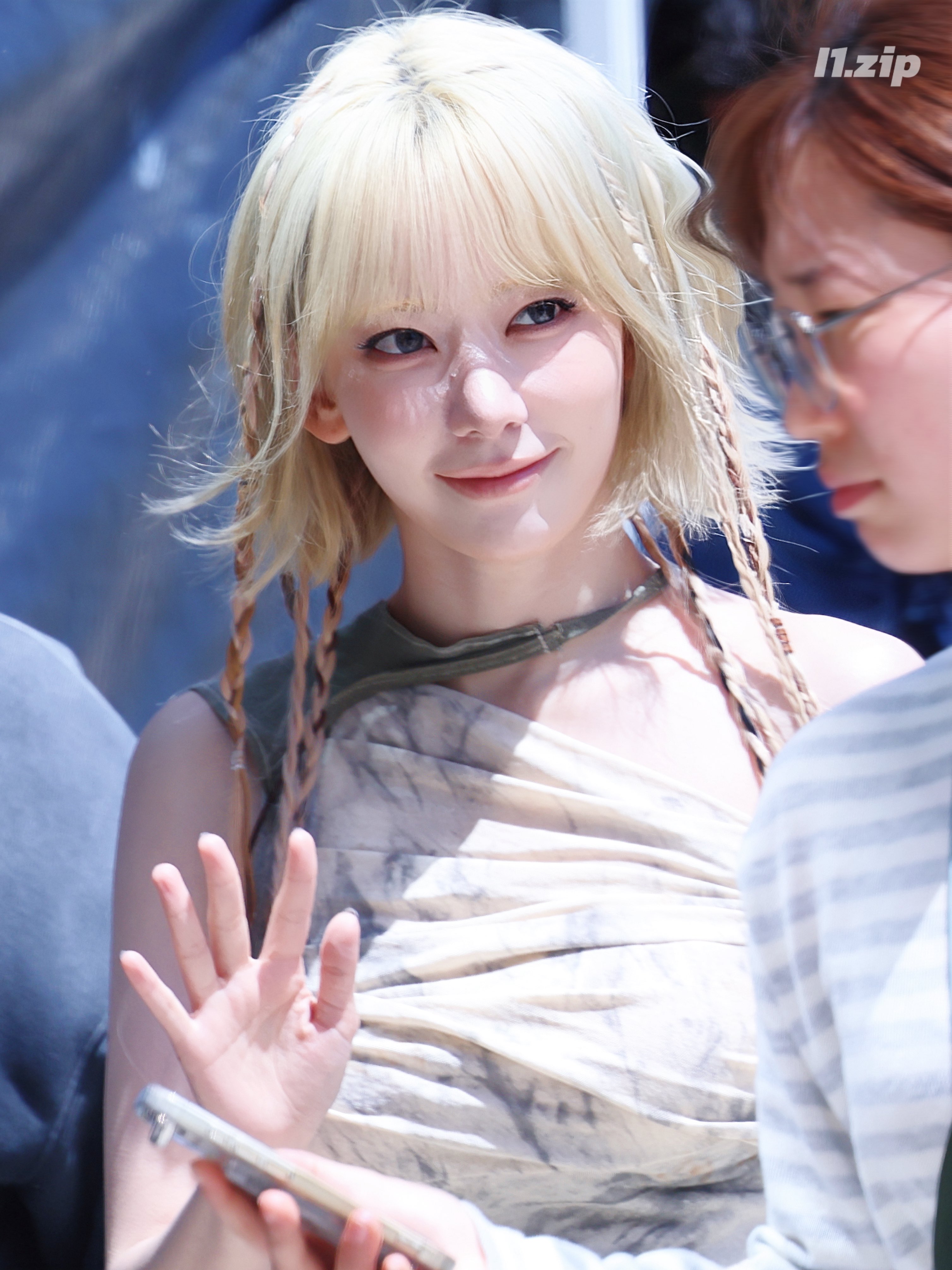 Sakura — 250419 SAKURA AT TOUR 'EASY CRAZY HOT' IN INCHEON HQ