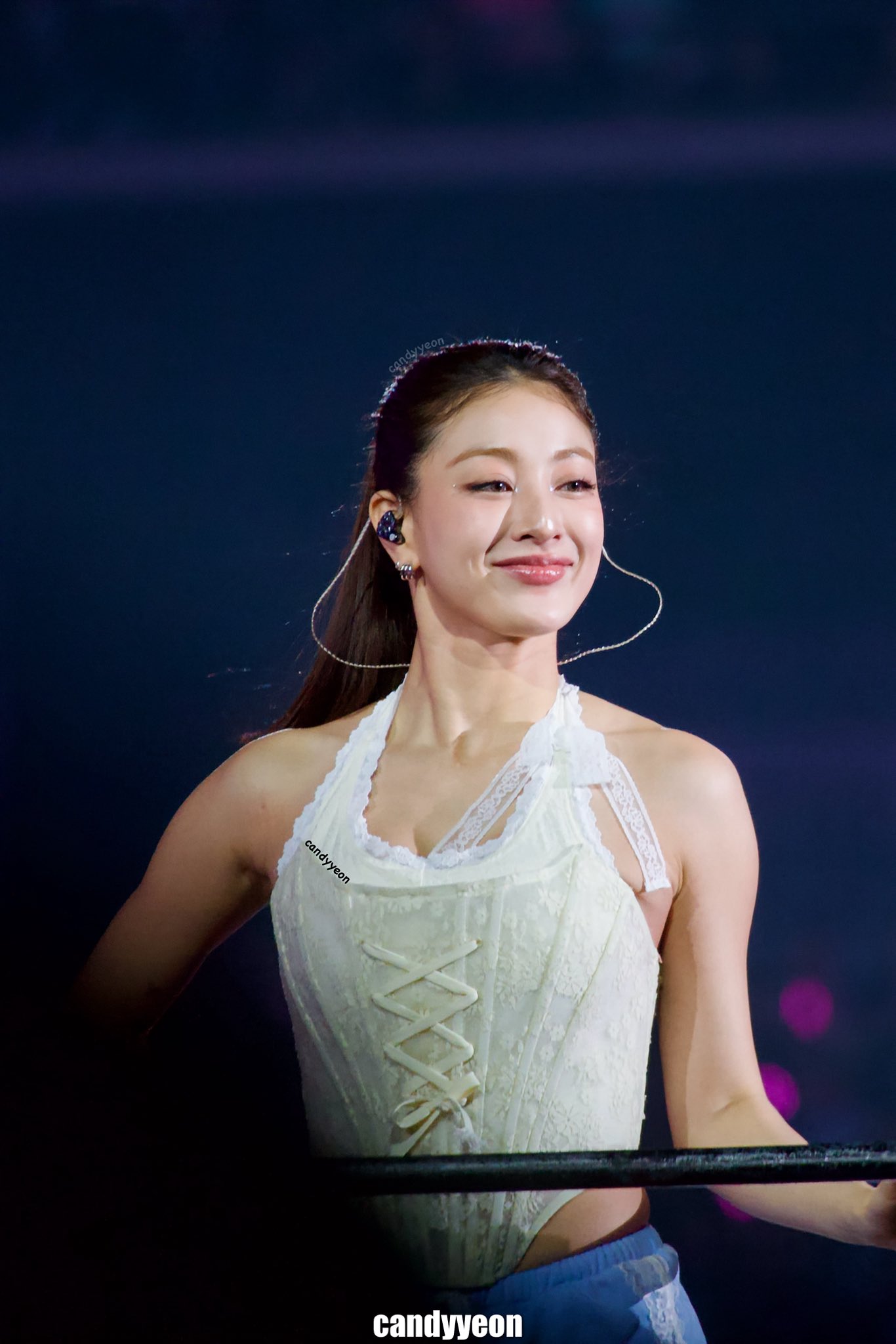 kate middleton powder blue dress JIHYO "ZONE" 1st Mini Album