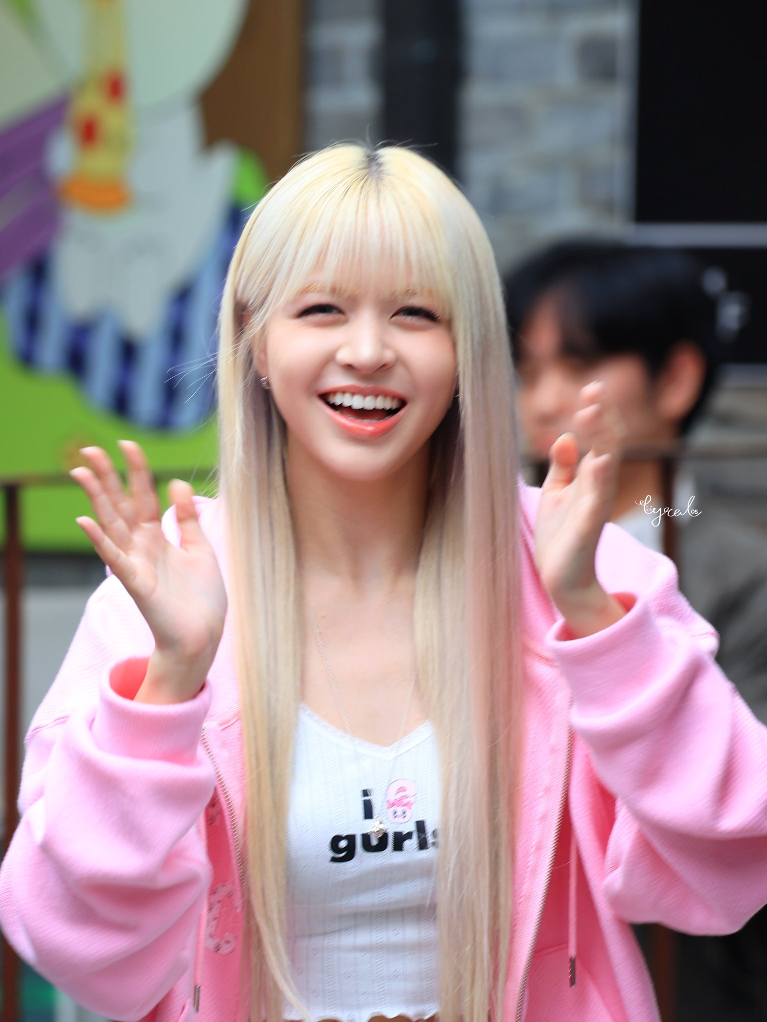 Lily — 241026 - NMIXX Twitter Update with LILY | HAPPY LILY DAY HQ