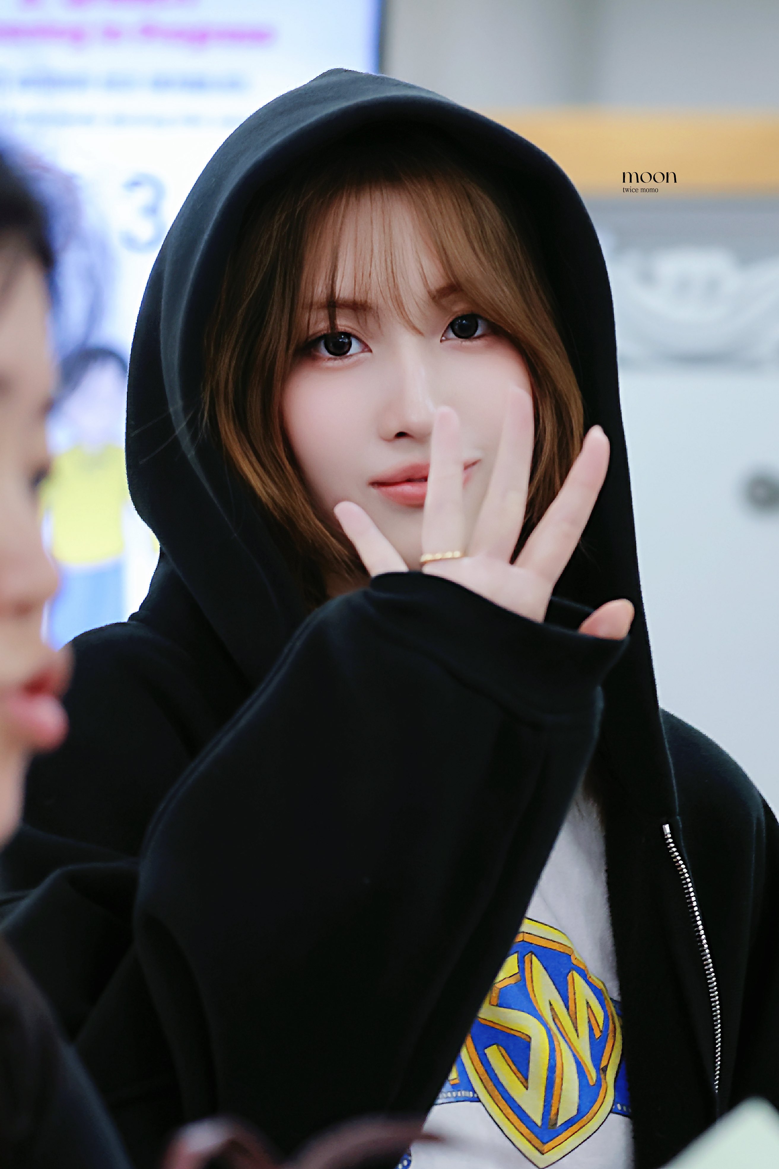 Momo — 260503 Momo at KIX/GMP Airport HQ Photos | kpopping
