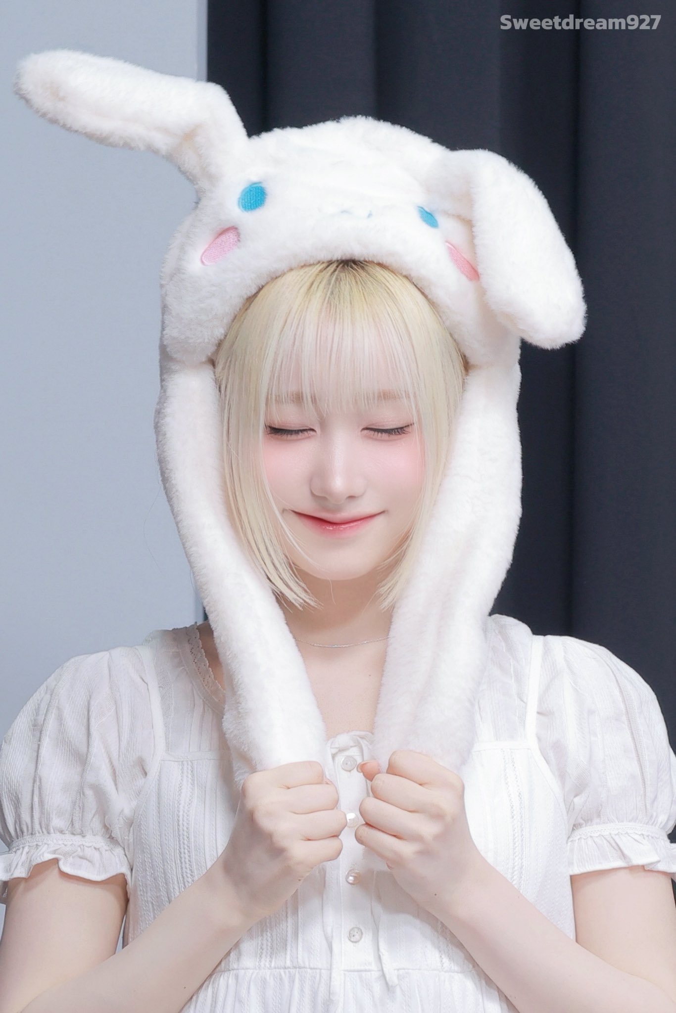 Mei — 260418 Mei at hellolive Fansign HQ Photos | kpopping