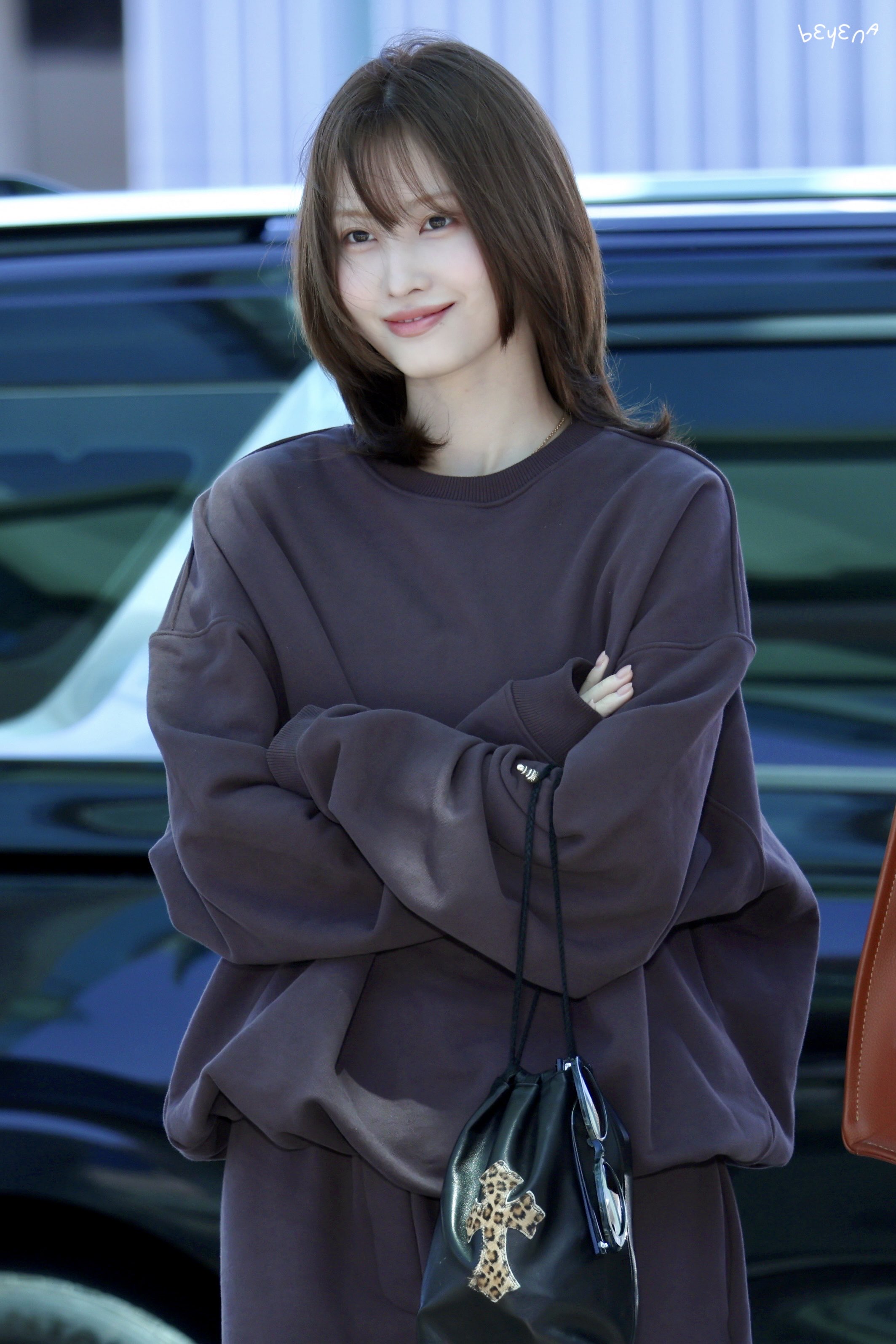 Momo — 260508 Momo at ICN Airport HQ Photos