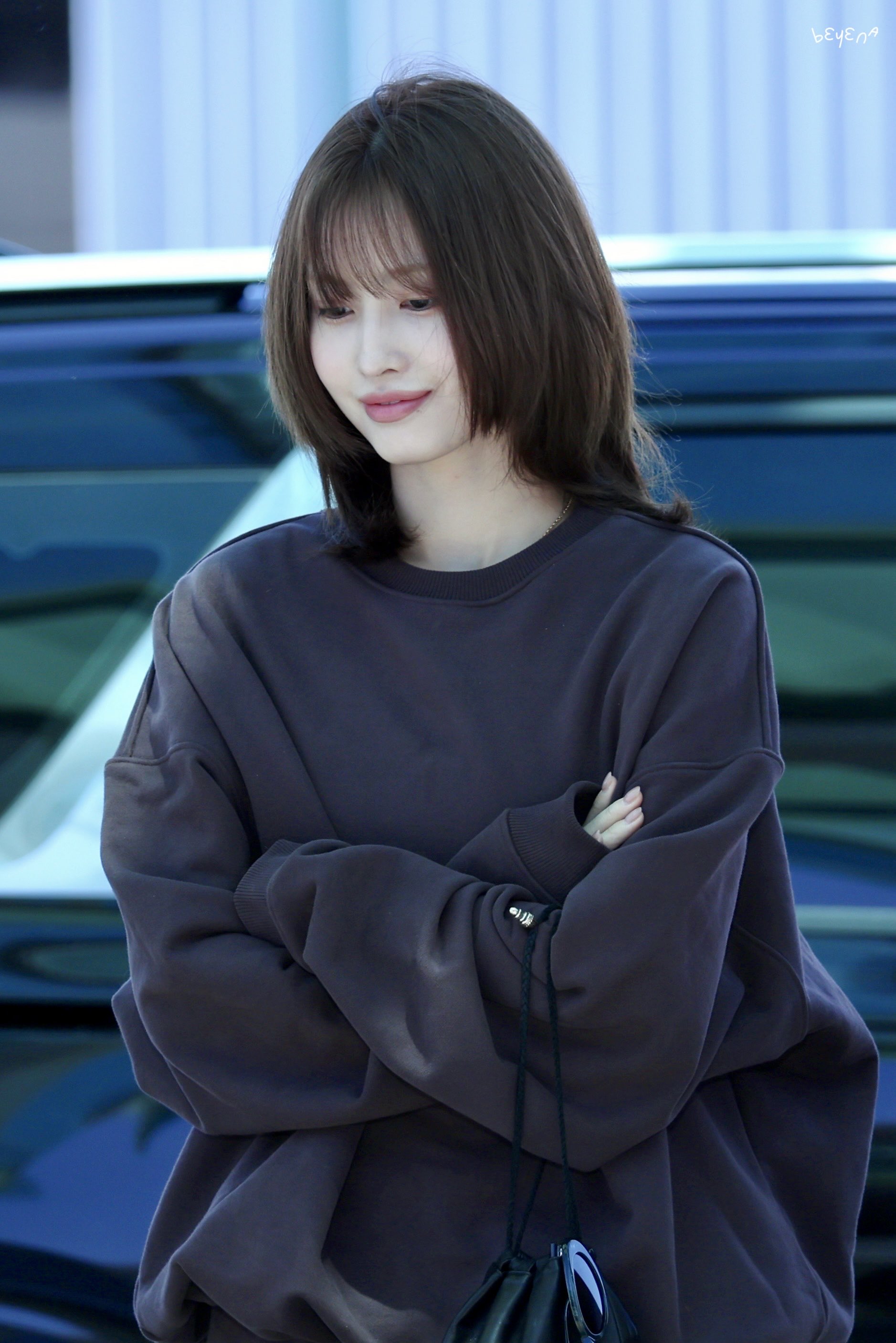 Momo — 260508 Momo at ICN Airport HQ Photos | kpopping