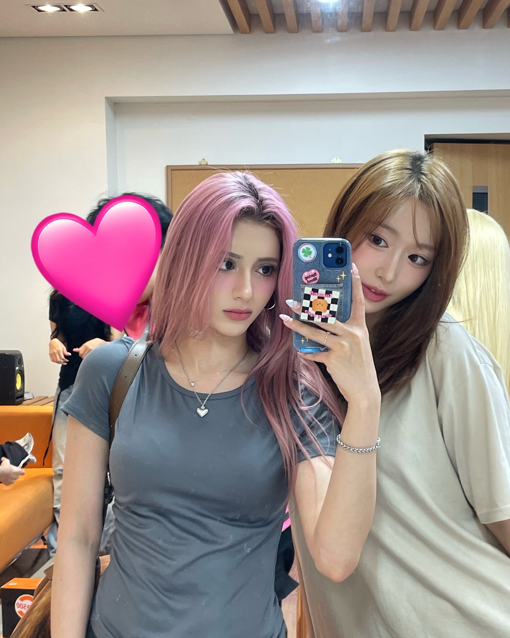 Hannah — 251029 Hannah at X:IN 1st Japan Showcase “Ready X:IN” in