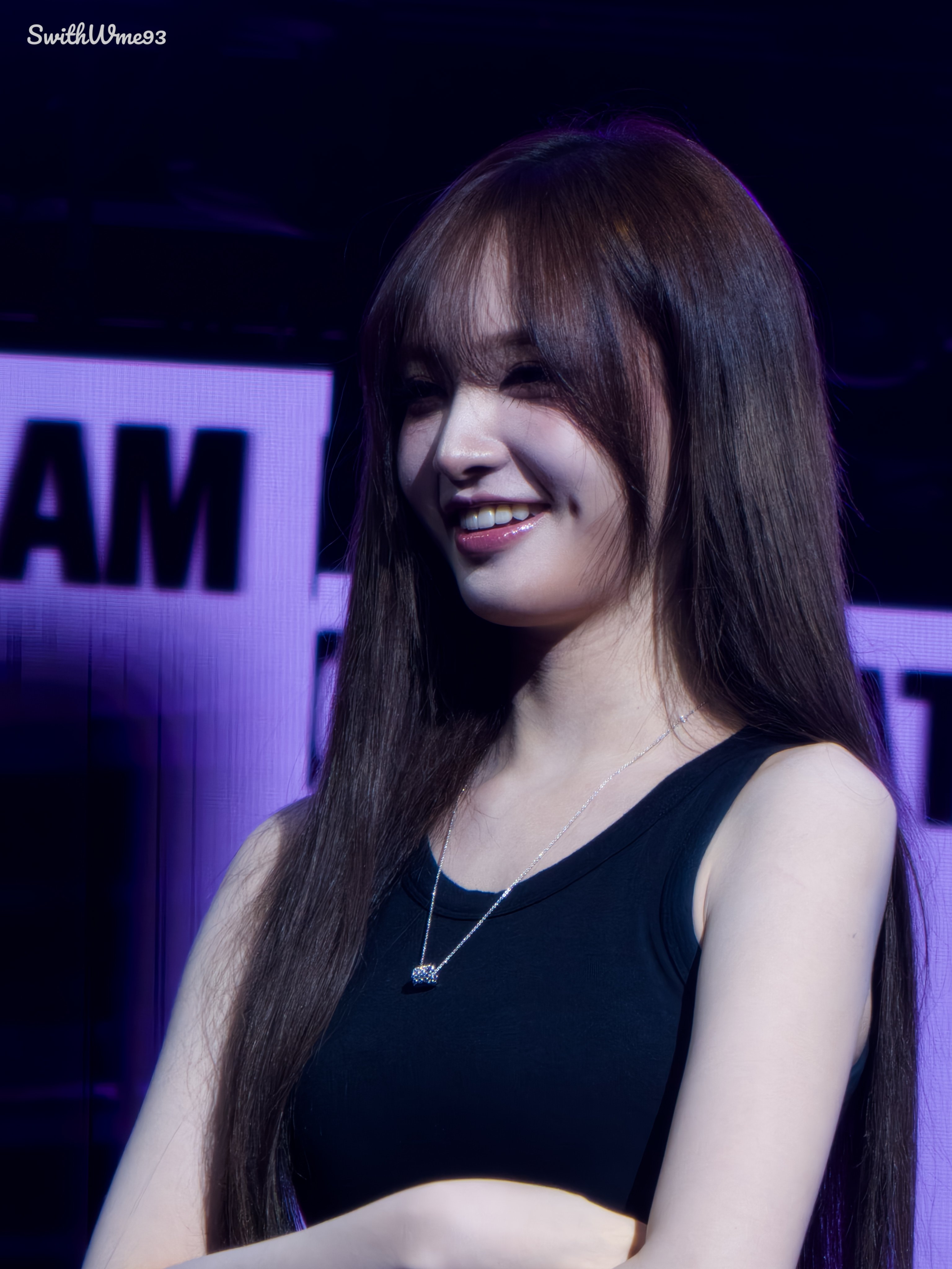 Liz — 250906 Liz “XOXZ” at Show! Music Core On-Site Photos HQ