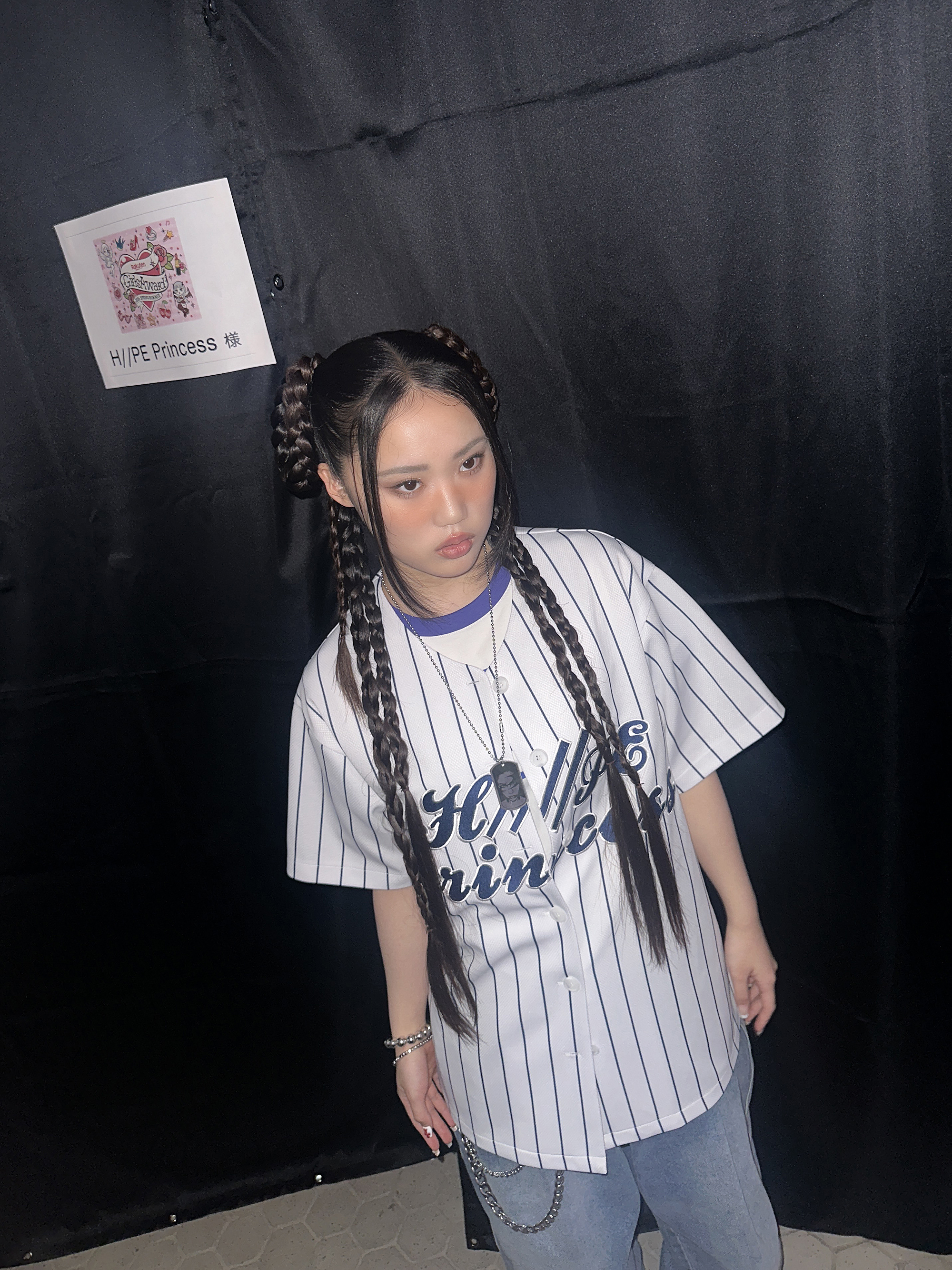 niko☺︎ Niko — 260408 H//PE Princess SNS Update - Niko HQ Photos | kpopping