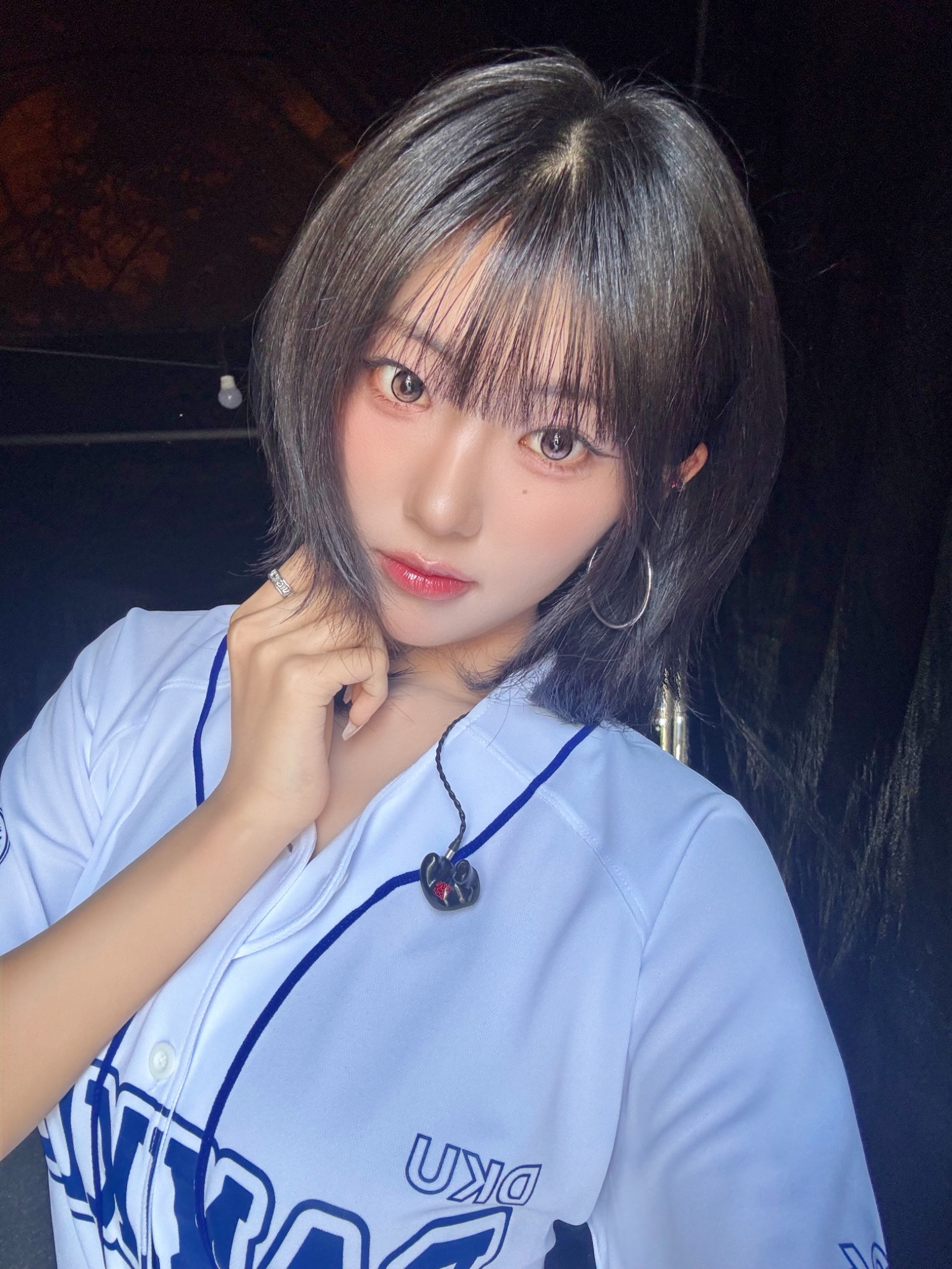 Yel — 250221 - H1-KEY Twitter Update with RIINA n YEL HQ Photos