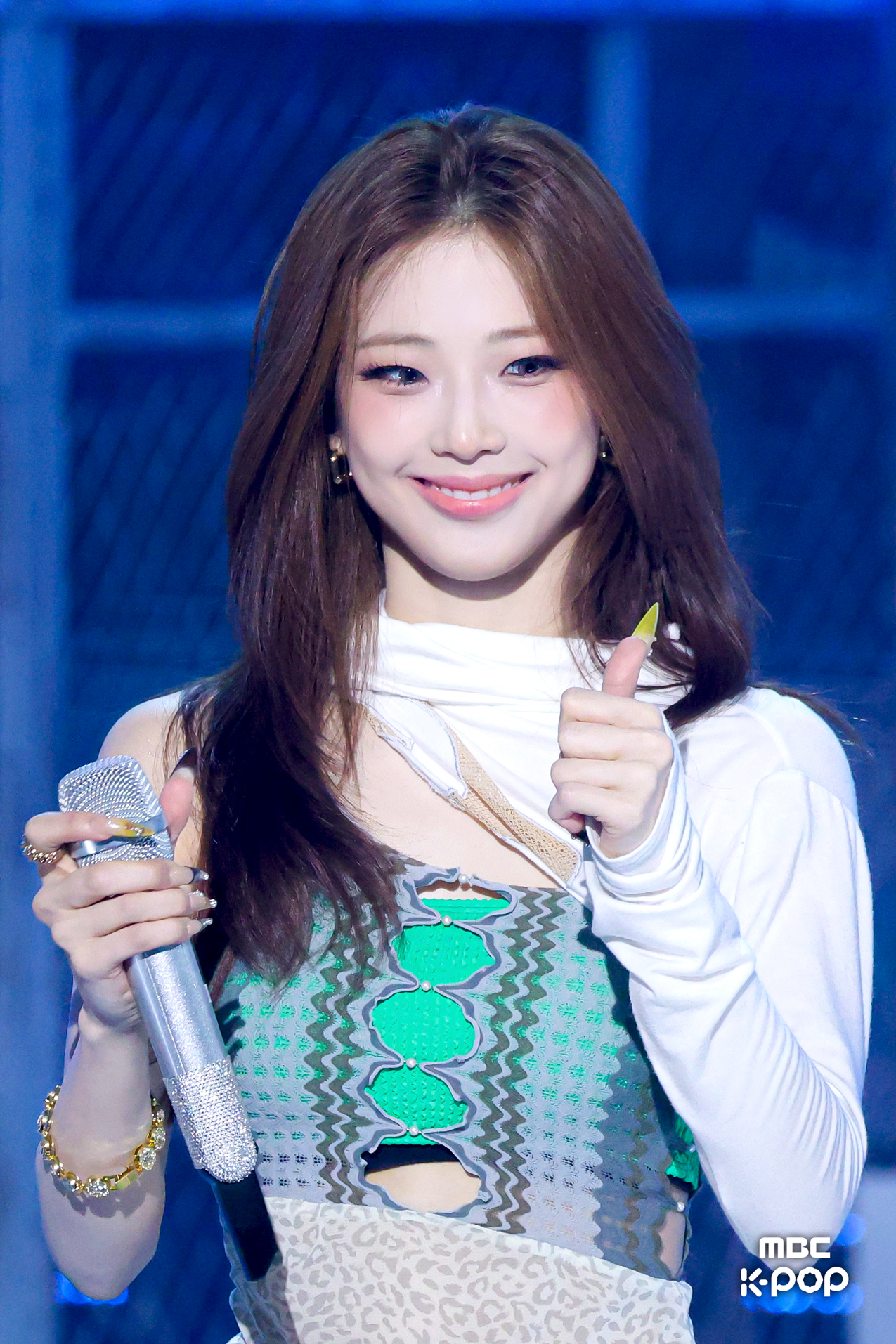 Ruka — 260509 Ruka “CHOOM” at MBC Music Core On-Site Photos HQ
